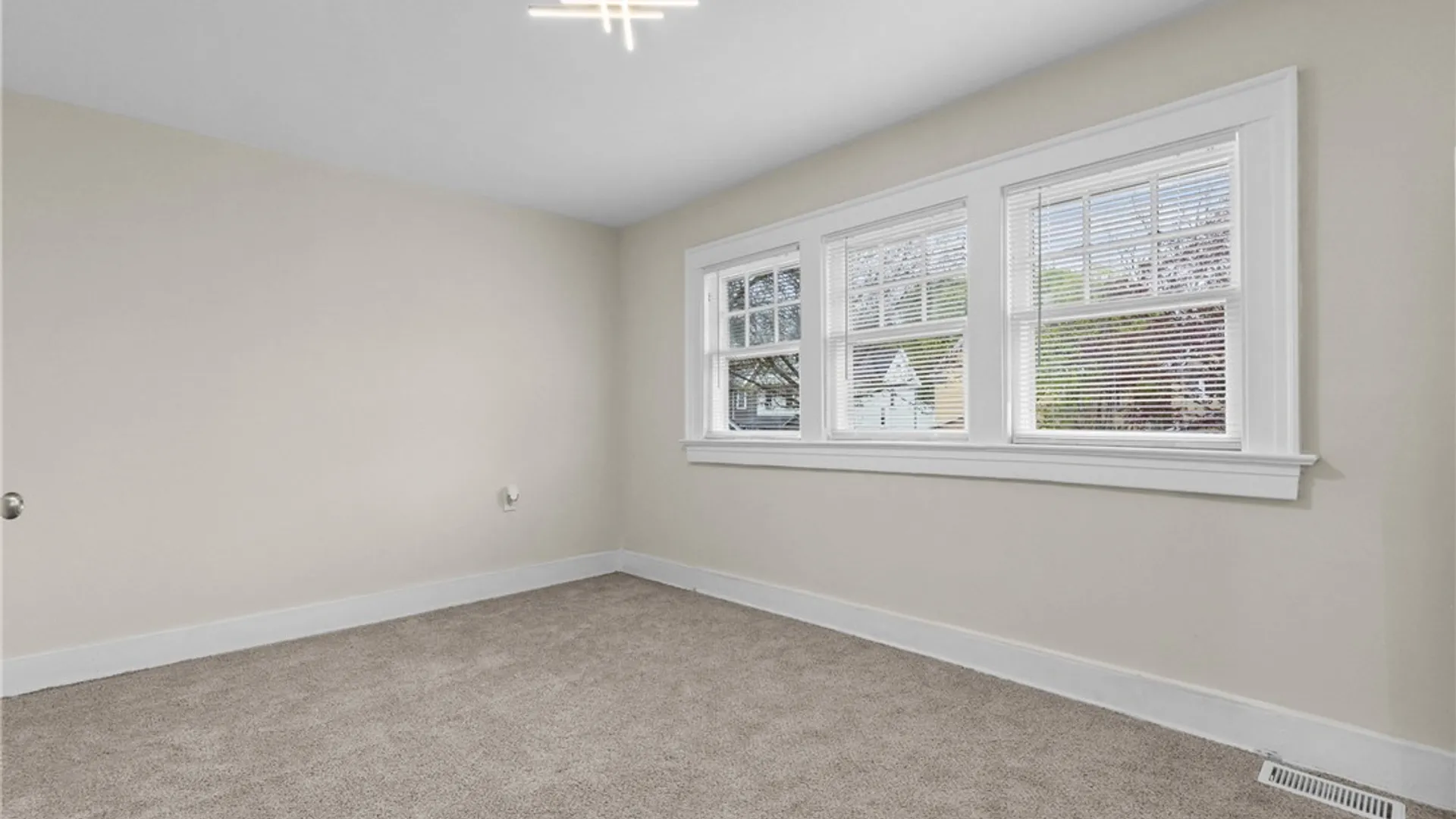 Property at 50 Finch Street, Rochester, NY 14613 39