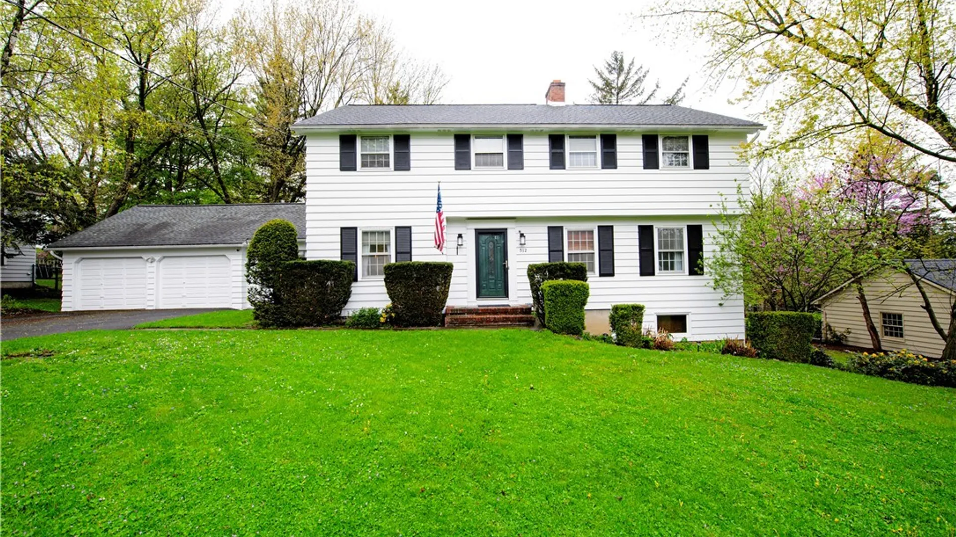 Property at 512 Maple Drive, DeWitt, NY 13066 10