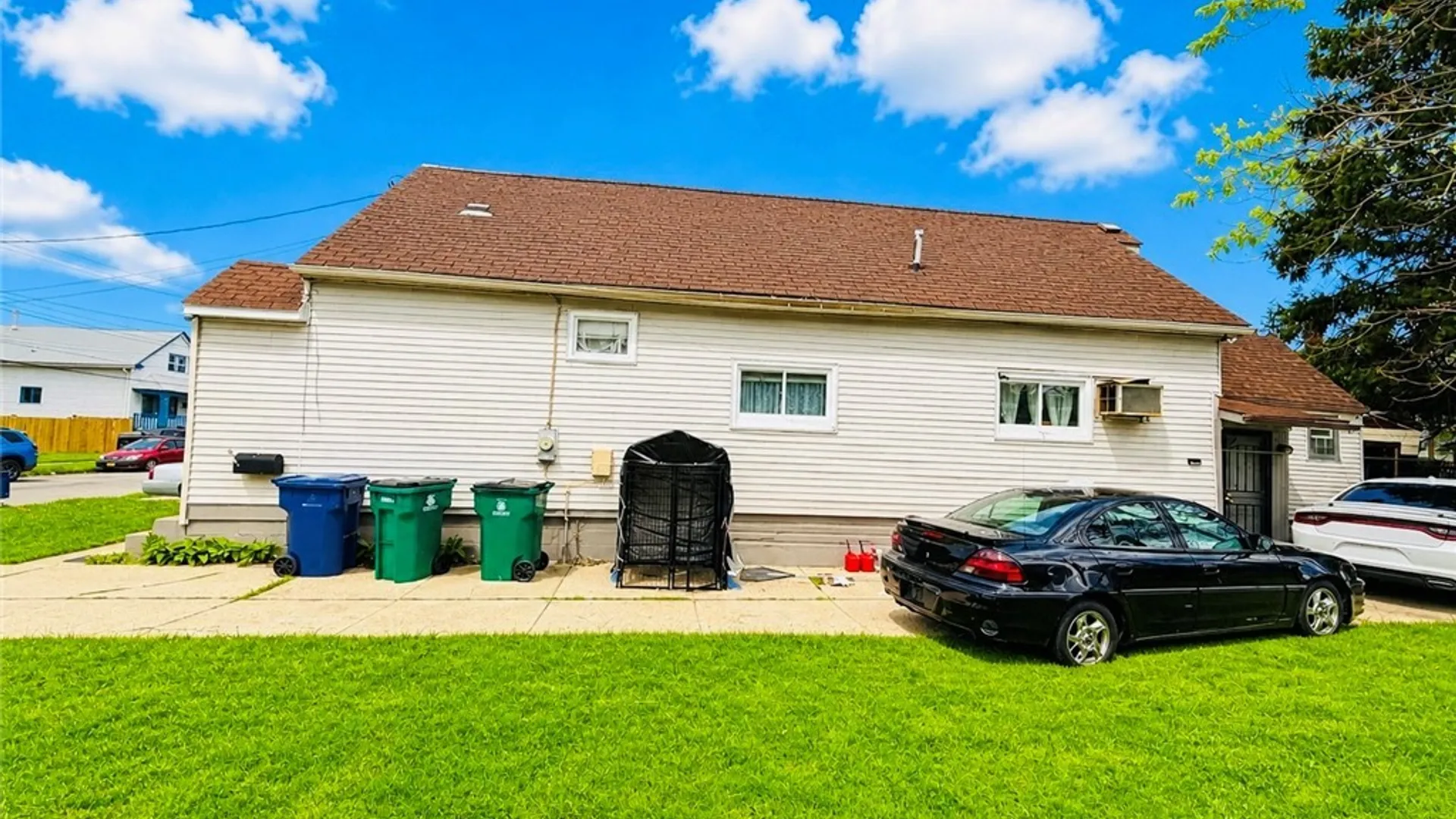 Property at 39 Koons Avenue, Buffalo, NY 14212 3