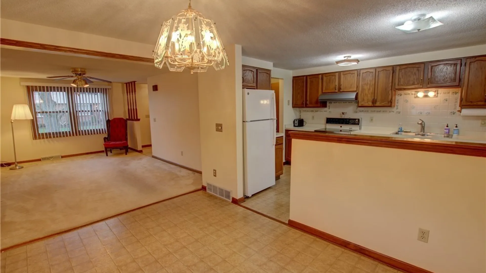 Property at 277 Wimbledon Court, West Seneca, NY 14224 15