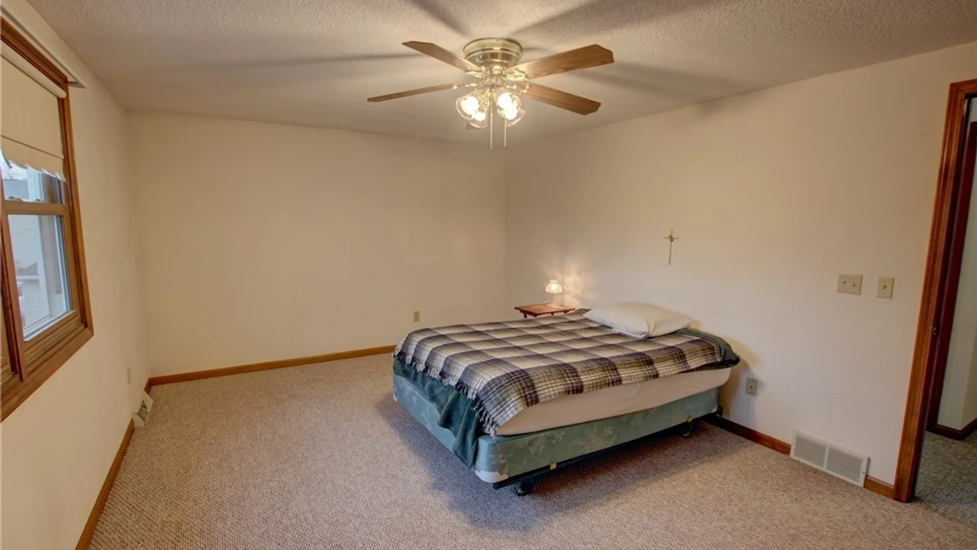 Property at 277 Wimbledon Court, West Seneca, NY 14224 21