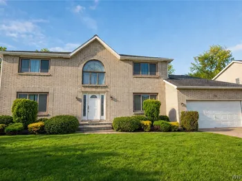 Property at 5 Hidden Trail, Lancaster, NY 14086