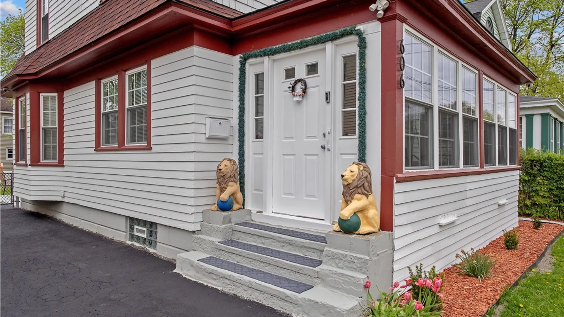 Property at 606 Seeley Road, Syracuse, NY 13224 3
