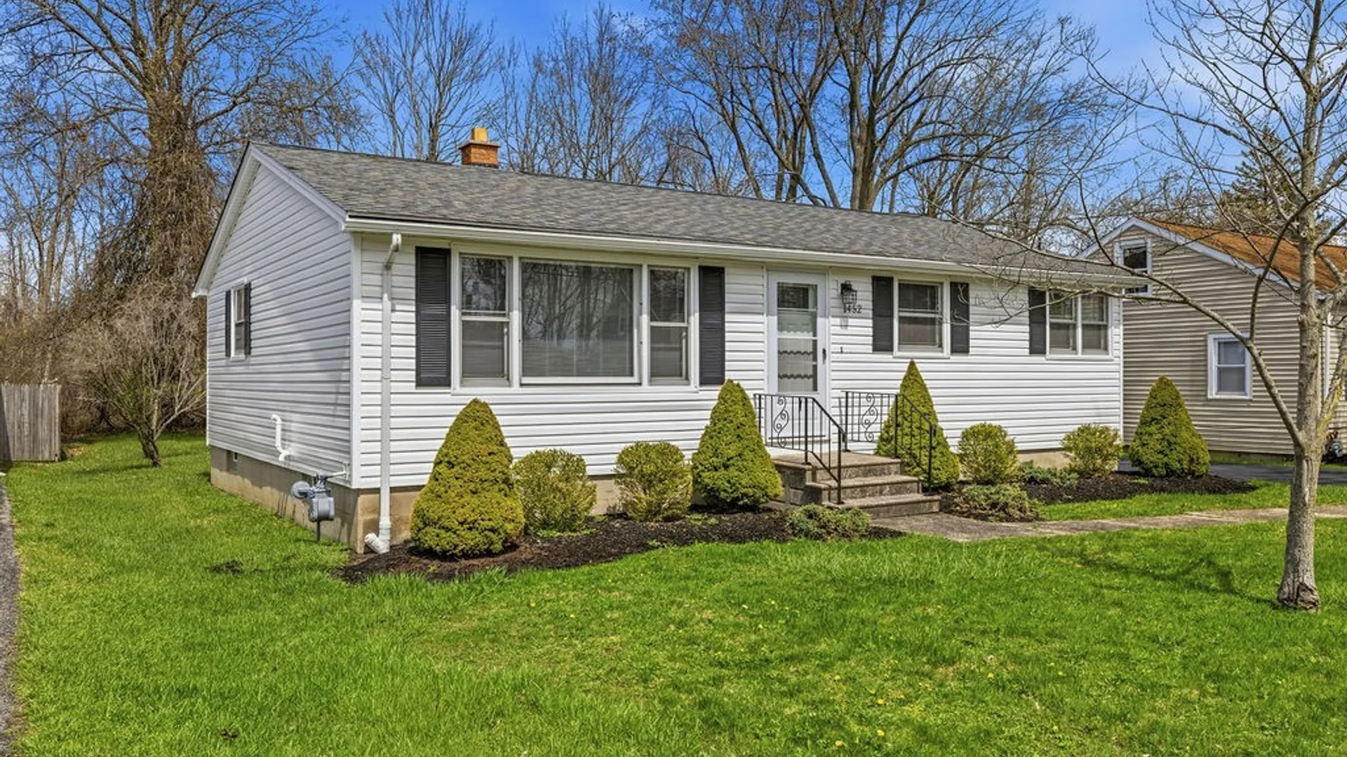 Property at 1452 Sherwood Avenue, North Tonawanda, NY 14120 3