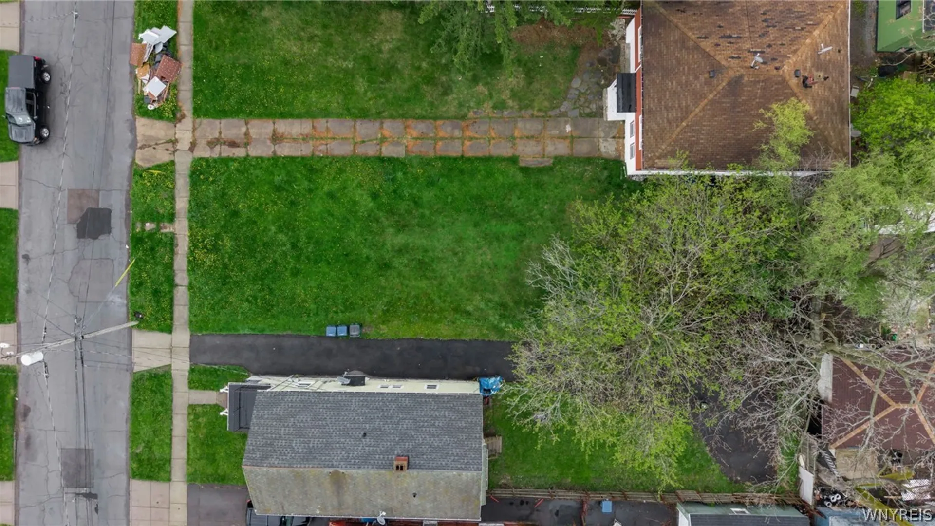Property at 10 Palos Place, Buffalo, NY 14215 2