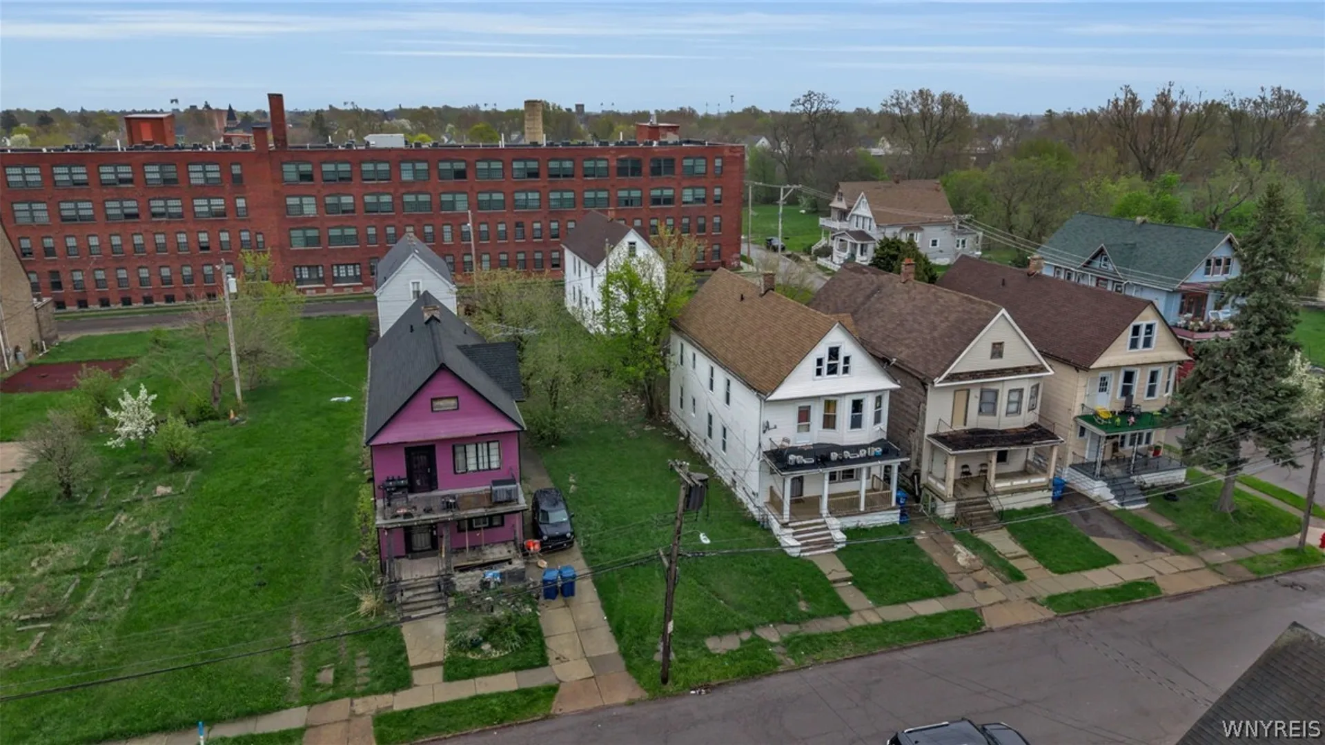 Property at 465 Koons Avenue, Buffalo, NY 14211 4