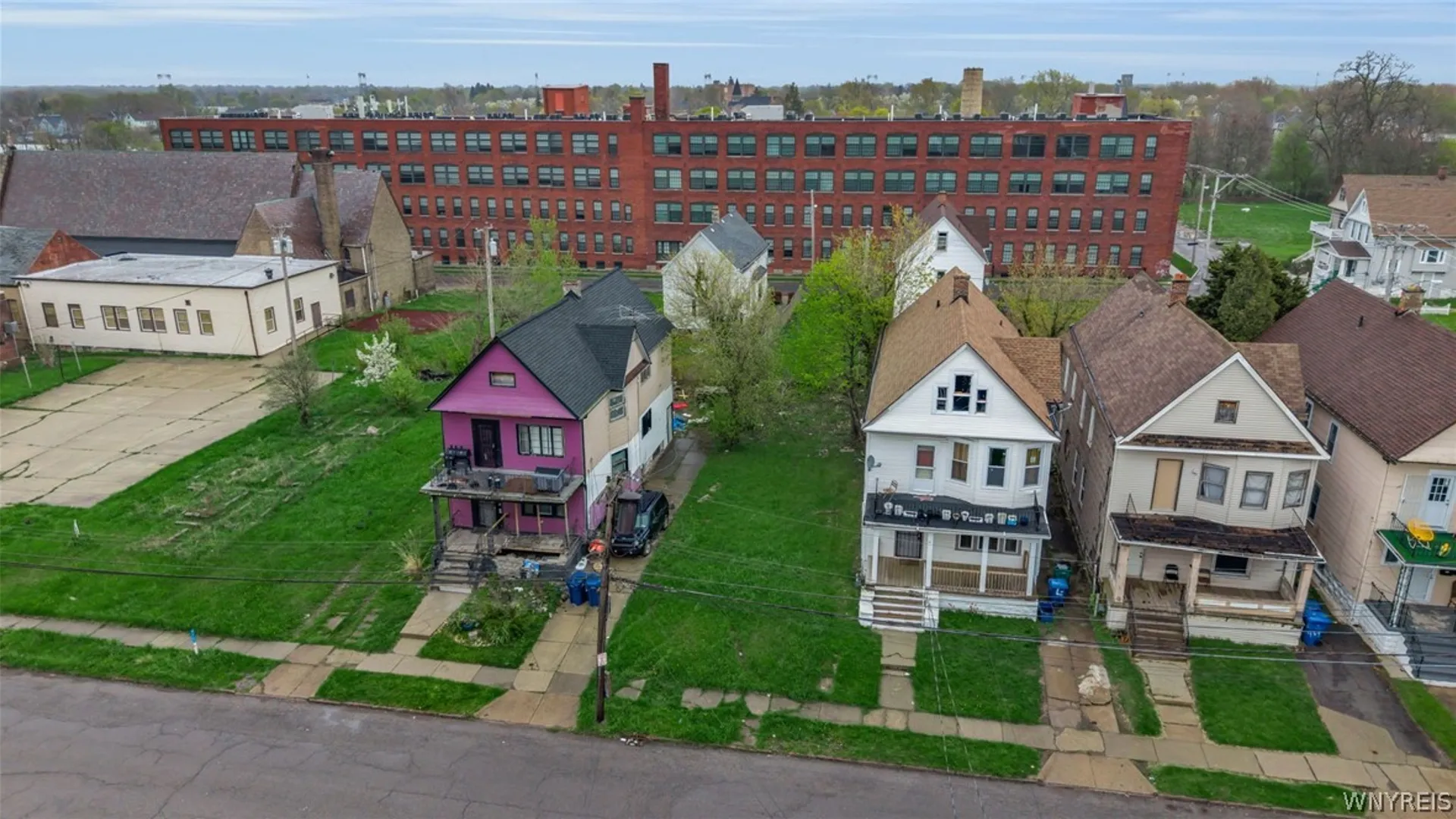 Property at 465 Koons Avenue, Buffalo, NY 14211 5