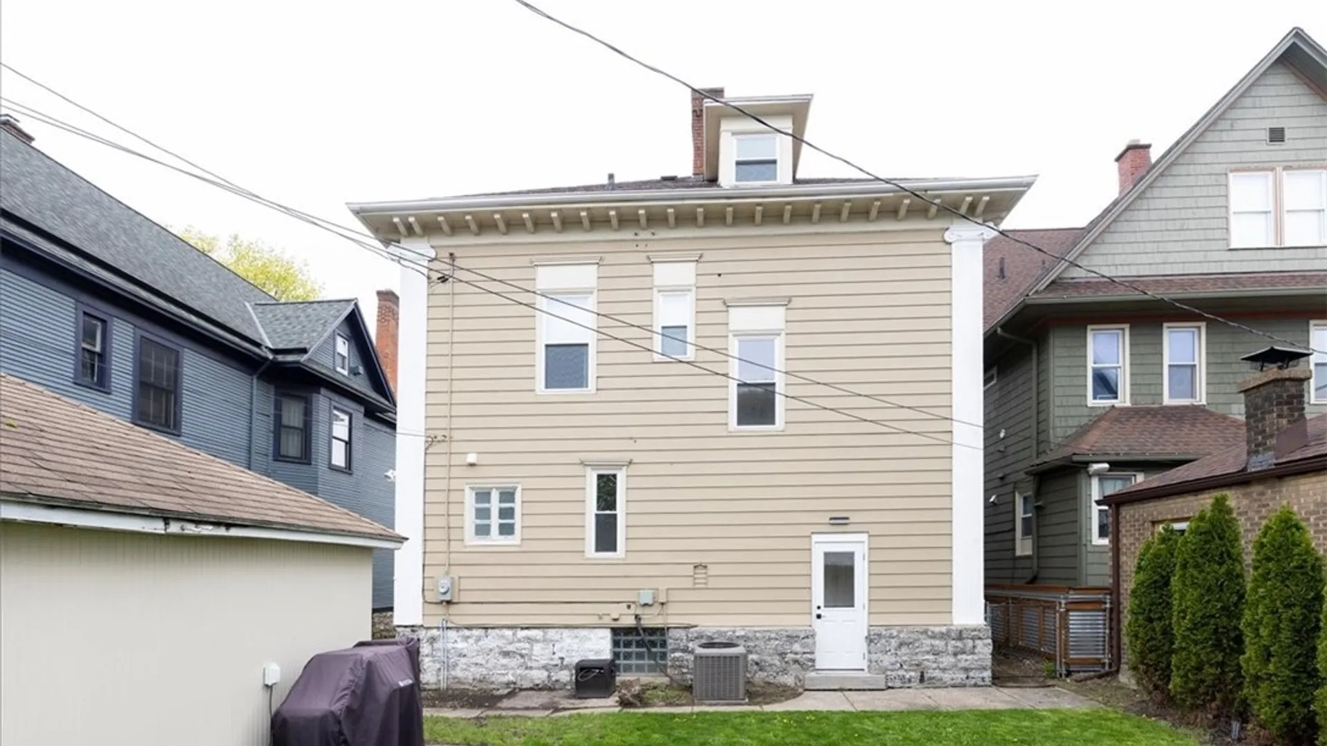 Property at 47 Crescent Avenue, Buffalo, NY 14214 29