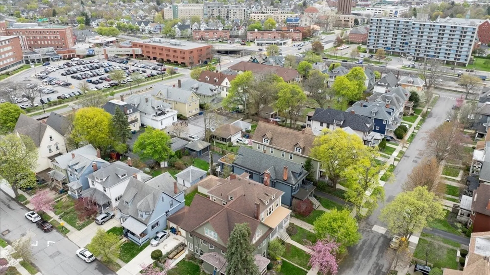 Property at 47 Crescent Avenue, Buffalo, NY 14214 37