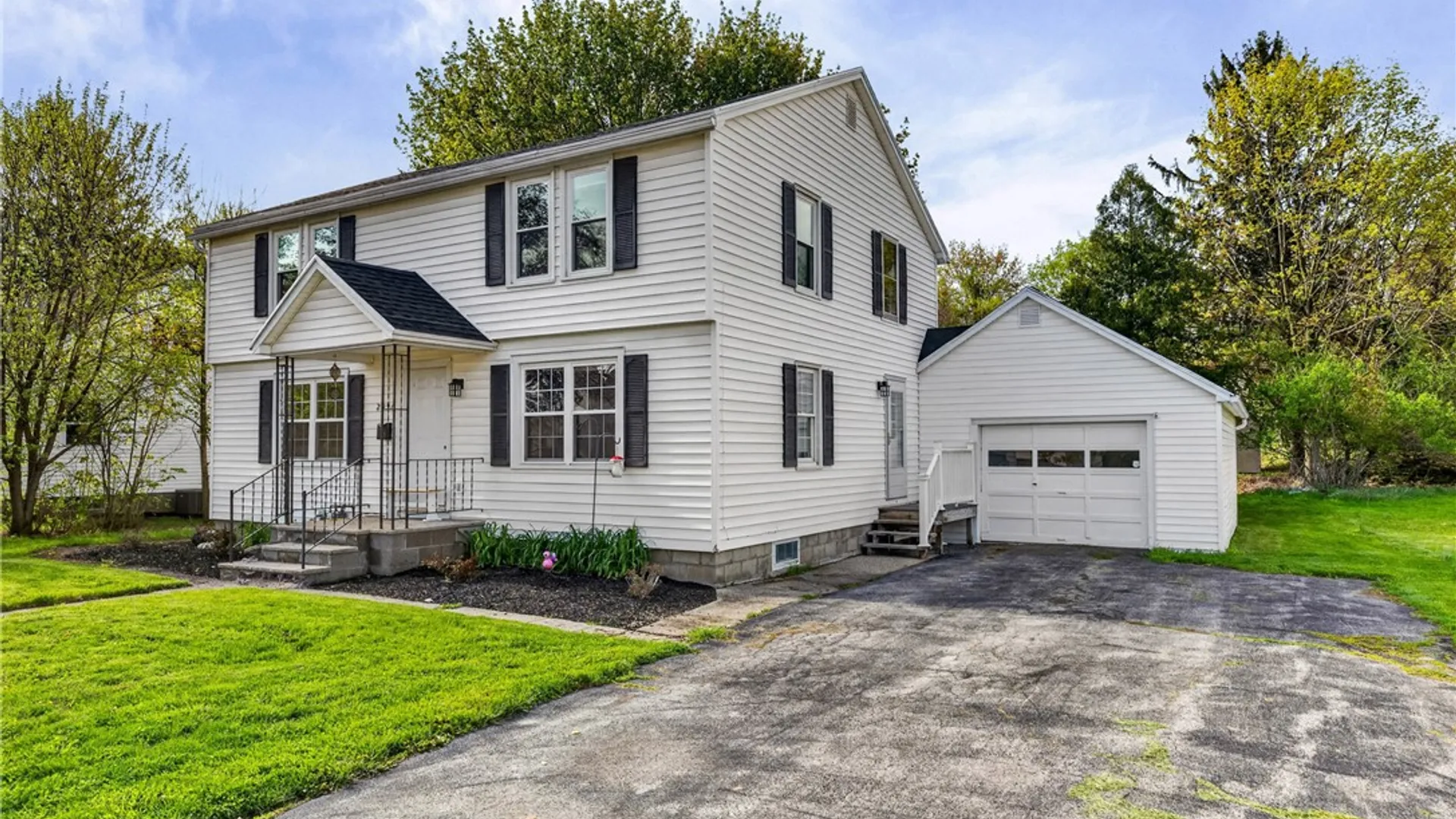 Property at 2996 Main Street, Caledonia, NY 14423 5