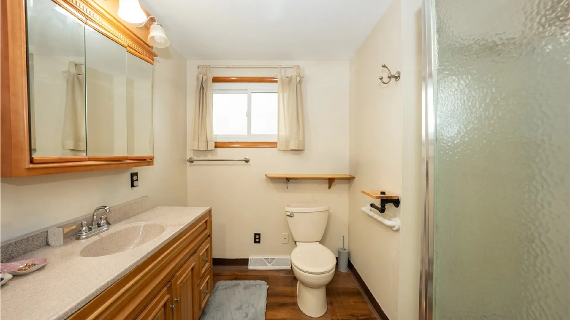 Property at 15 Harris Court, Cheektowaga, NY 14225 16