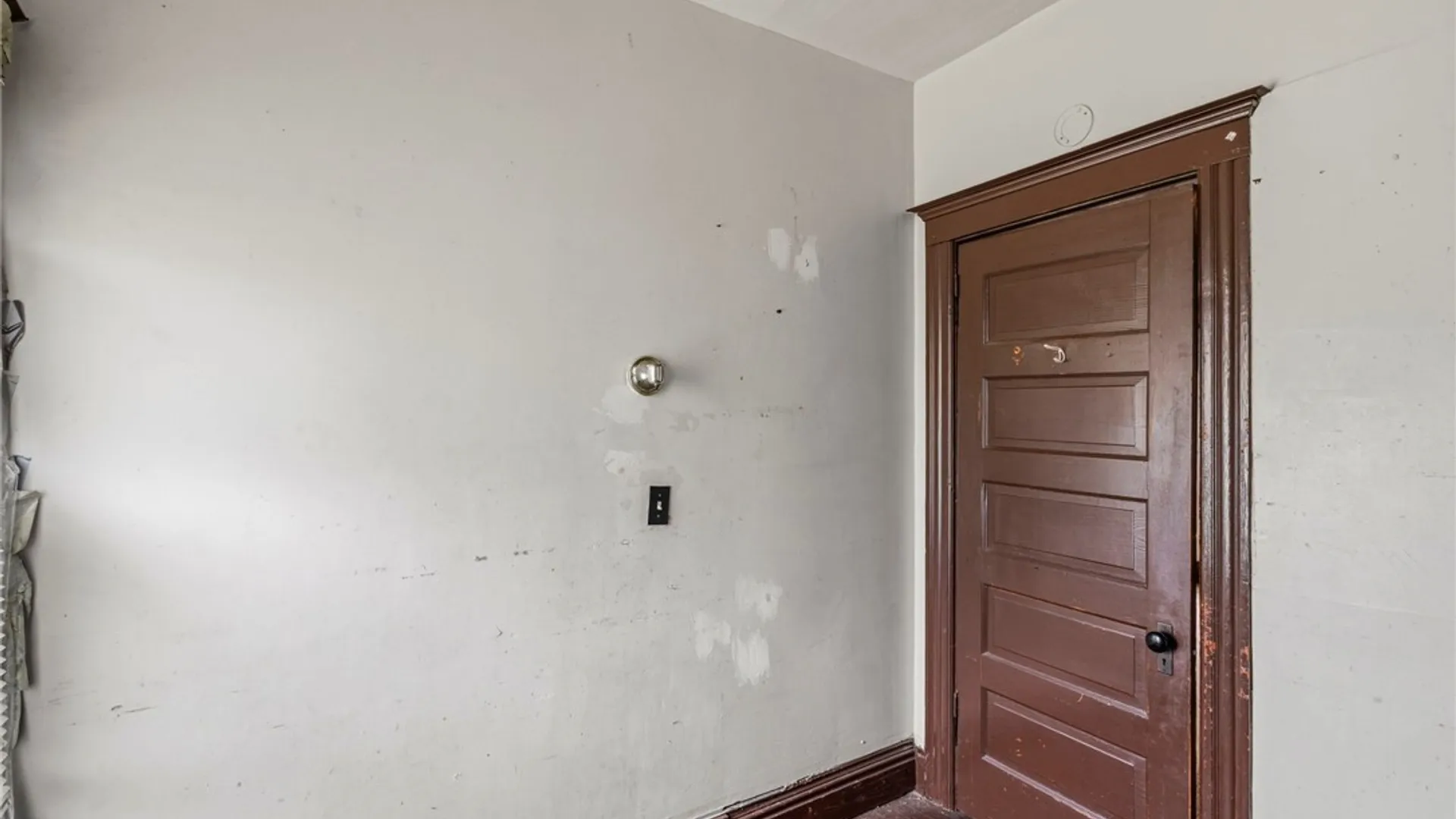 Property at 163 Winslow Avenue, Buffalo, NY 14208 12