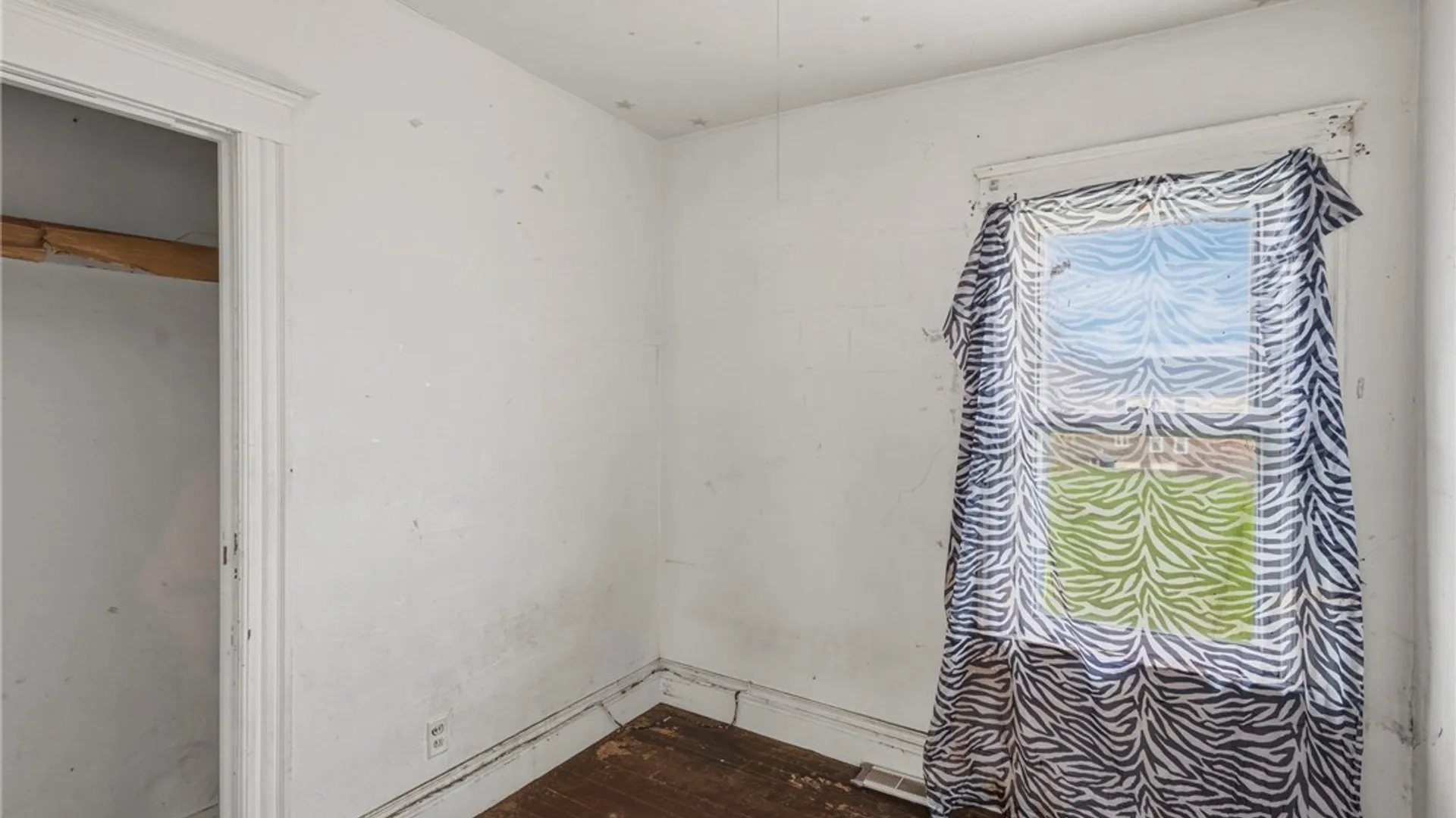 Property at 163 Winslow Avenue, Buffalo, NY 14208 26