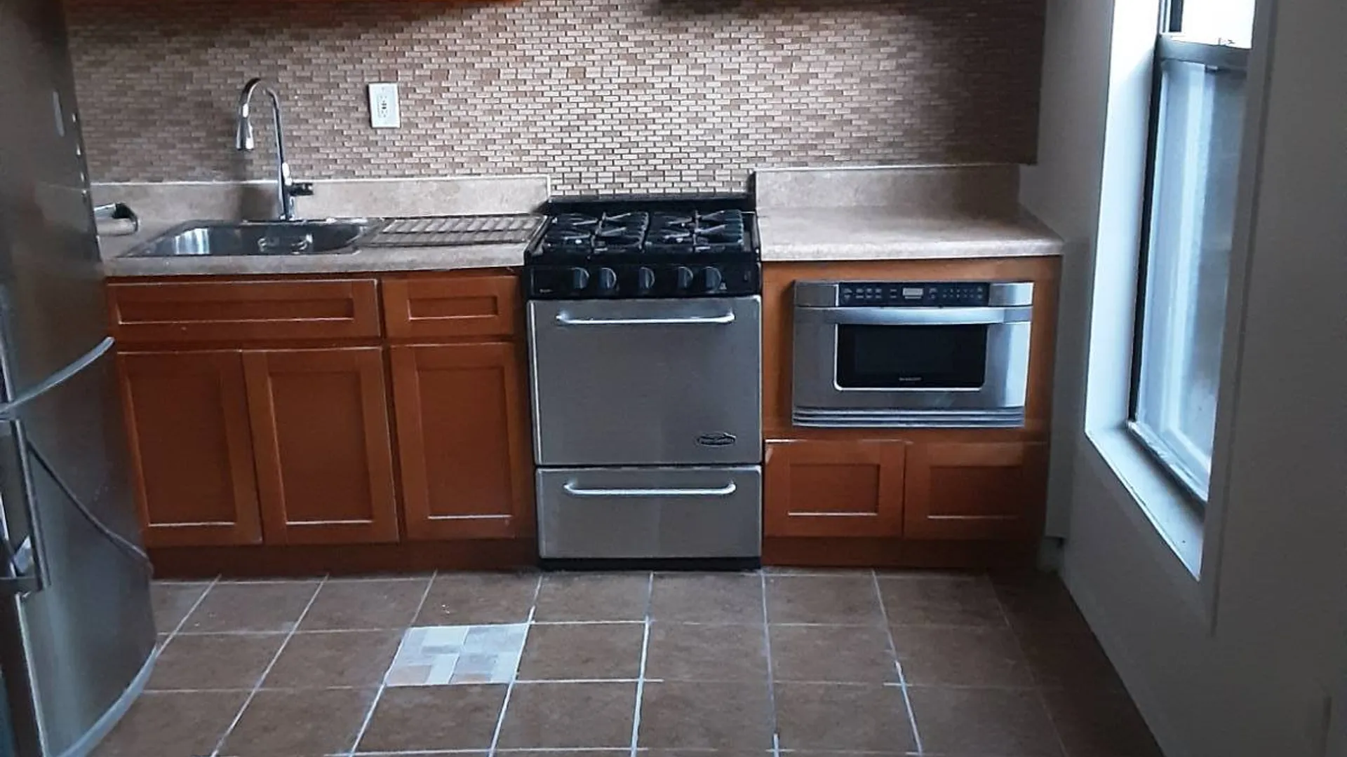 Property at 1110 DECATUR ST, Brooklyn, NY 11207 10