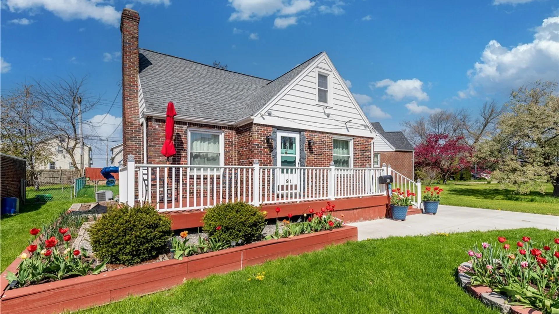 Property at 92 Mapleview Road, Cheektowaga, NY 14225 3
