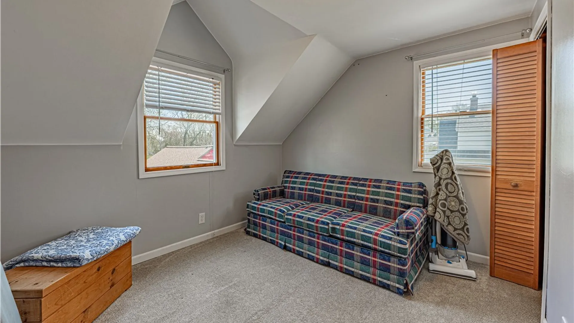 Property at 94 Hyde Park, Lockport City, NY 14094 23