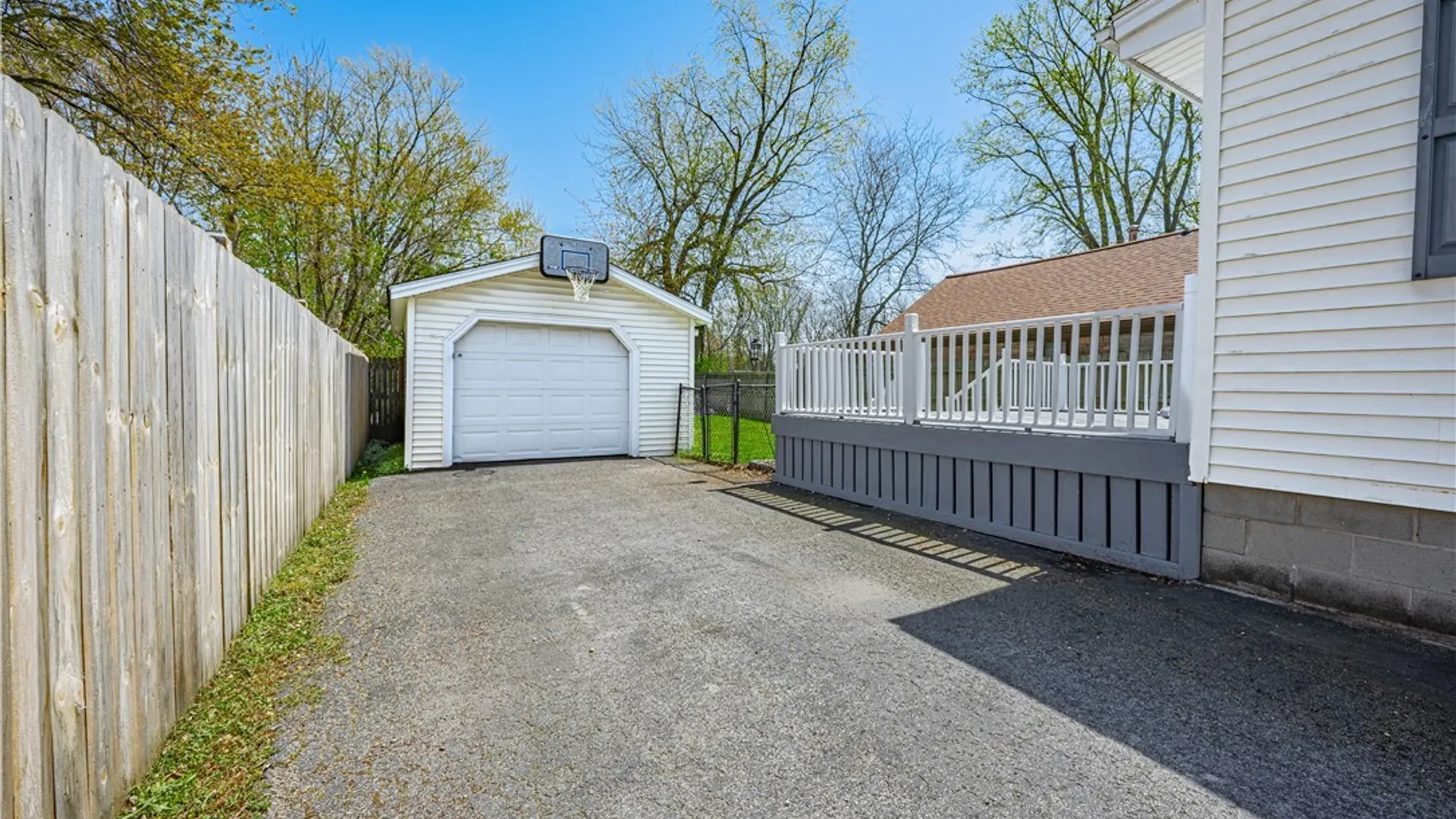 Property at 94 Hyde Park, Lockport City, NY 14094 4