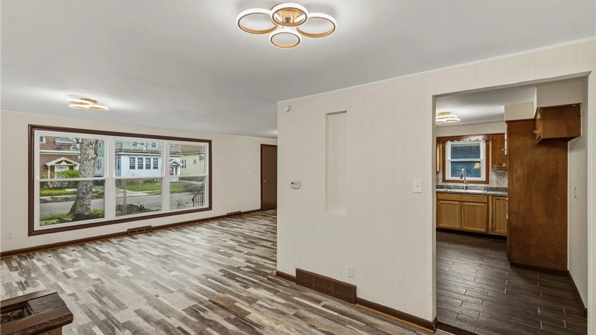 Property at 15 Dartmouth Avenue, Buffalo, NY 14215 13