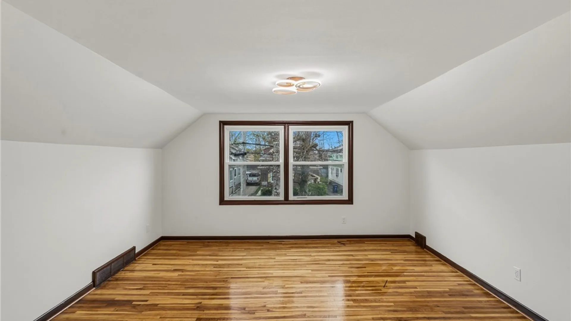 Property at 15 Dartmouth Avenue, Buffalo, NY 14215 27
