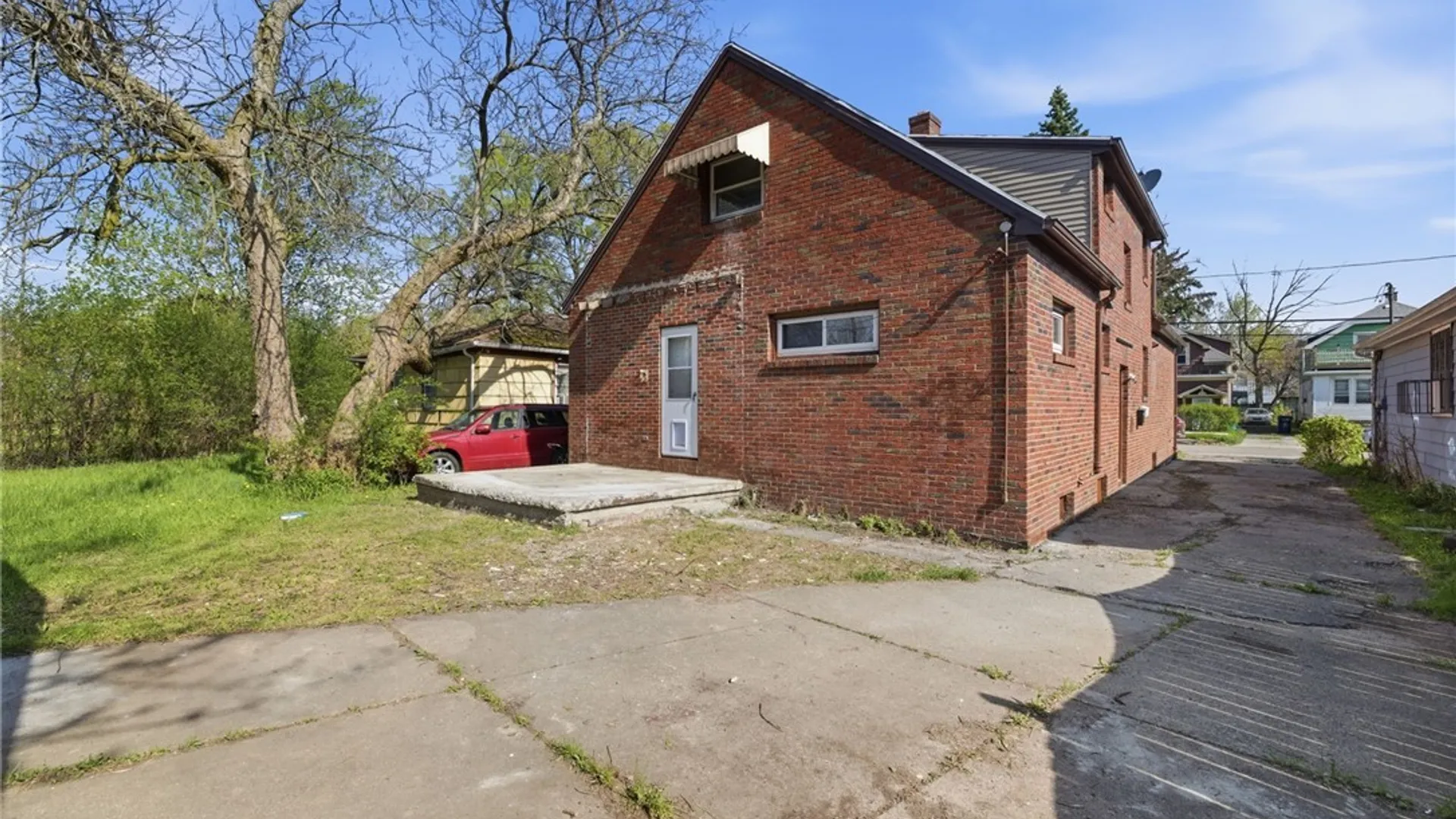 Property at 15 Dartmouth Avenue, Buffalo, NY 14215 46