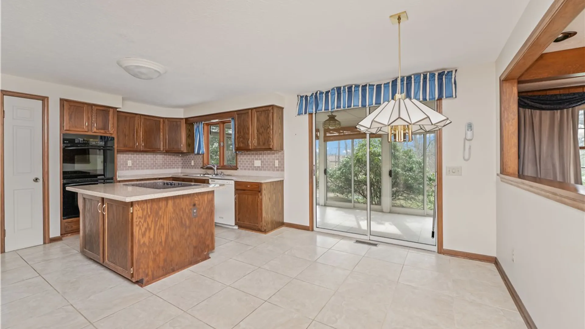 Property at 7 Whittlers Ridge, Perinton, NY 14534 14