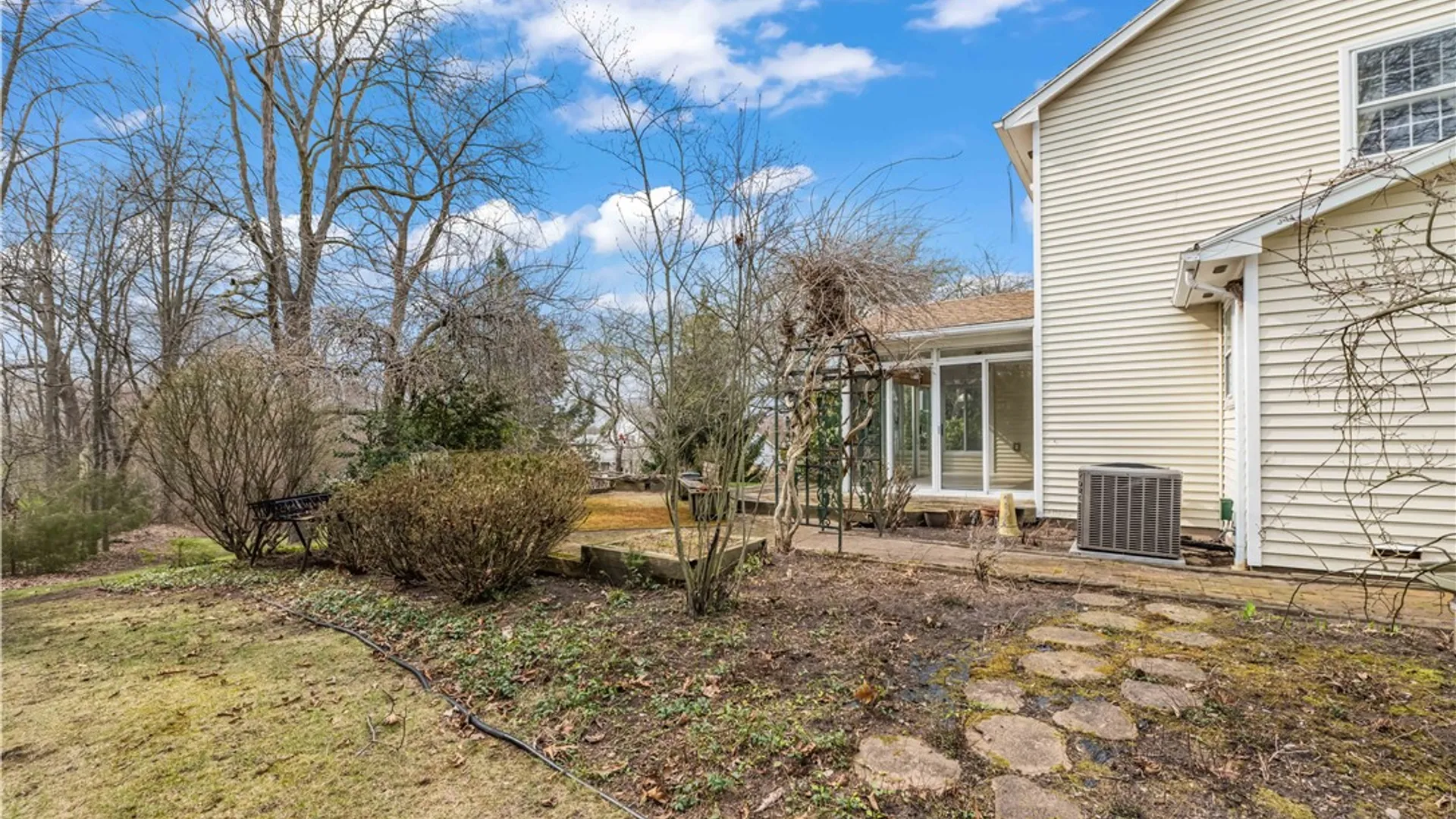 Property at 7 Whittlers Ridge, Perinton, NY 14534 34