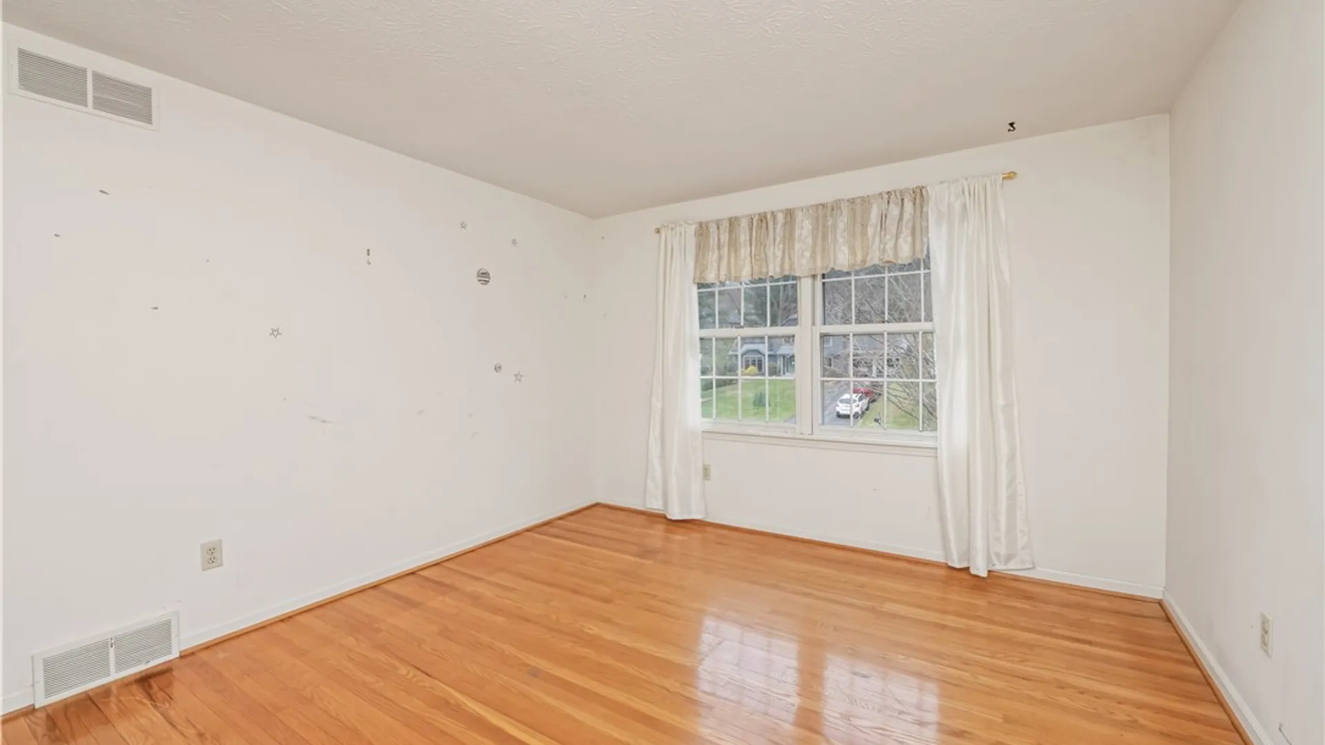 Property at 7 Whittlers Ridge, Perinton, NY 14534 36