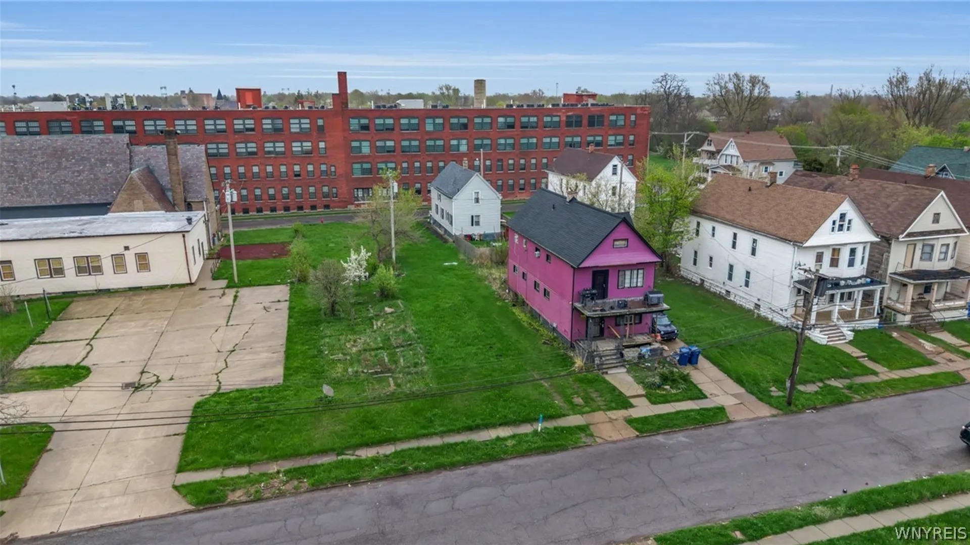 Property at 471 Koons Avenue, Buffalo, NY 14211 3