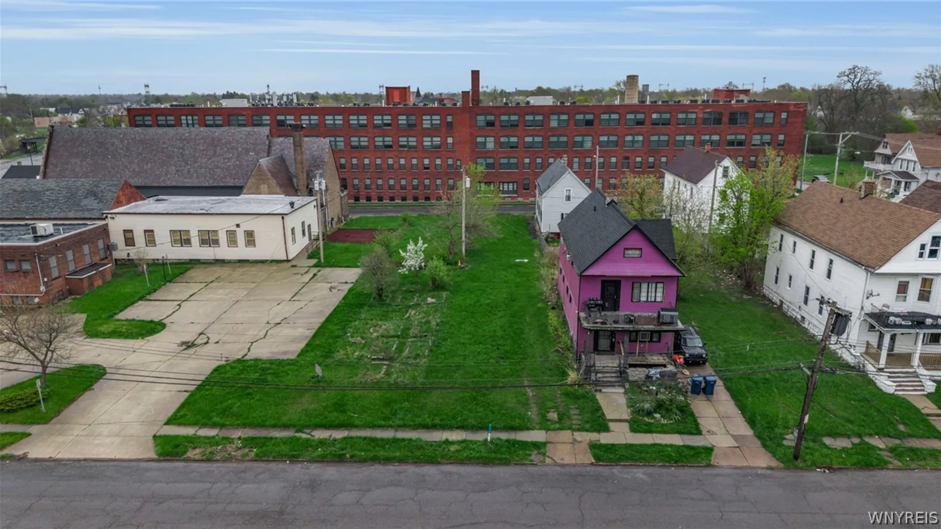 Property at 471 Koons Avenue, Buffalo, NY 14211 4