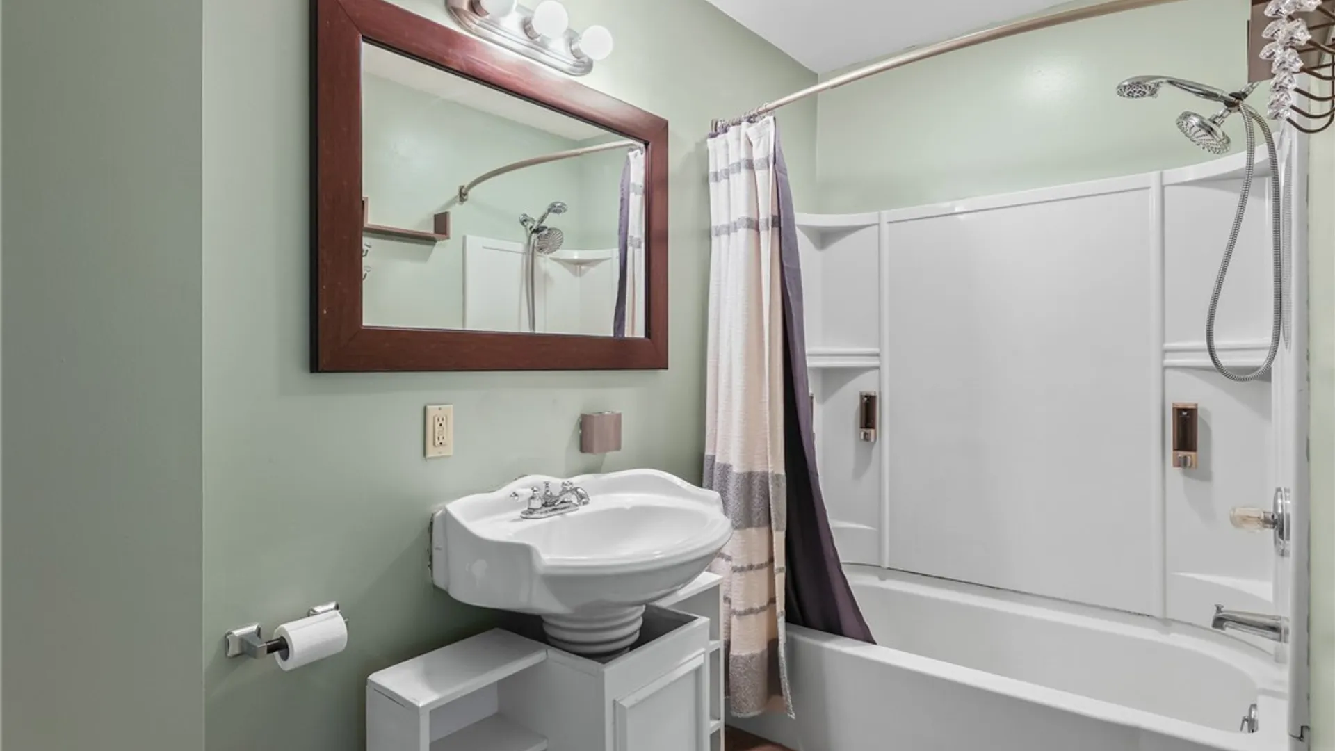 Property at 71 Saint John Street, Lancaster, NY 14086 19