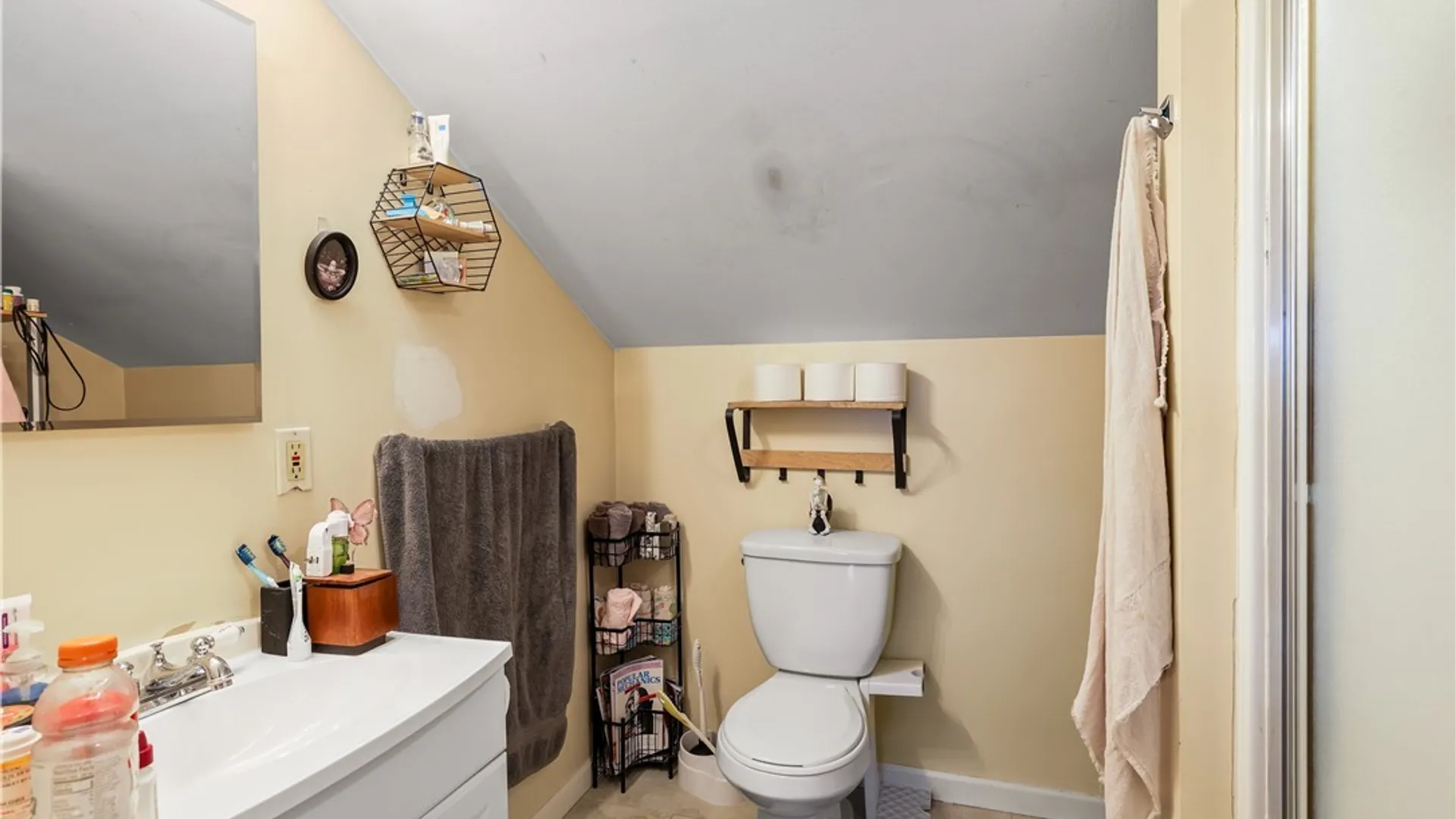 Property at 71 Saint John Street, Lancaster, NY 14086 41