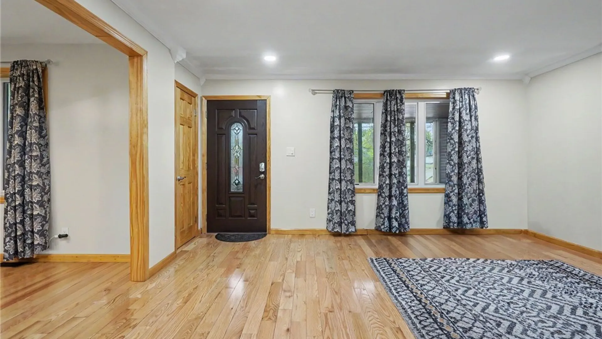 Property at 551 22nd Street, Niagara Falls, NY 14301 8