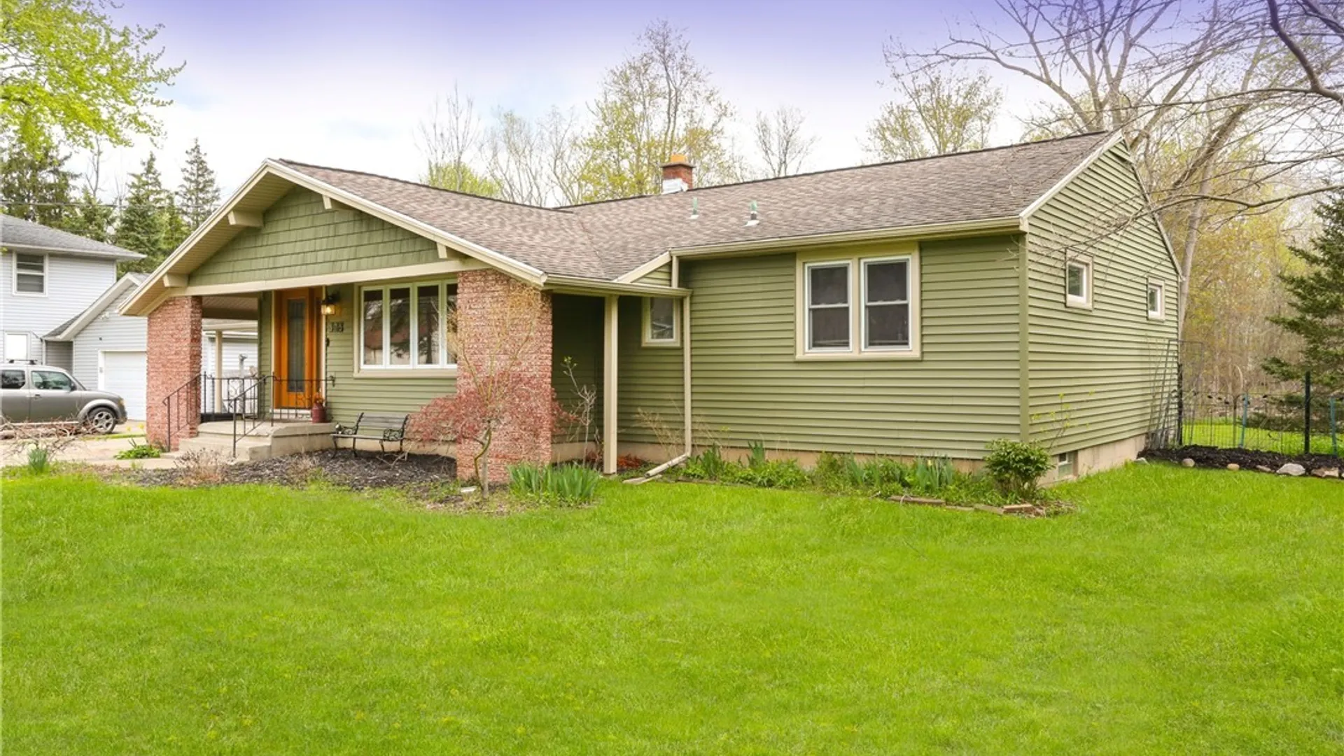 Property at 373 Ayer Road, Amherst, NY 14221 3