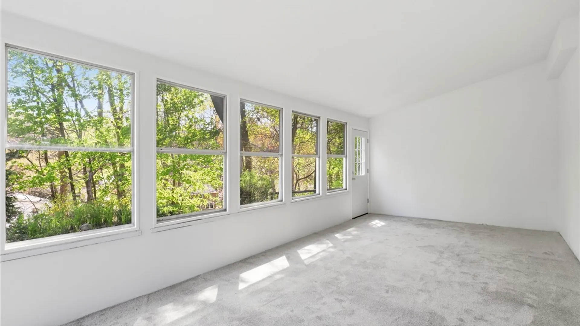 Property at 2632 Oakview Drive, Irondequoit, NY 14617 16