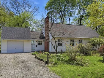 Property at 2632 Oakview Drive, Irondequoit, NY 14617