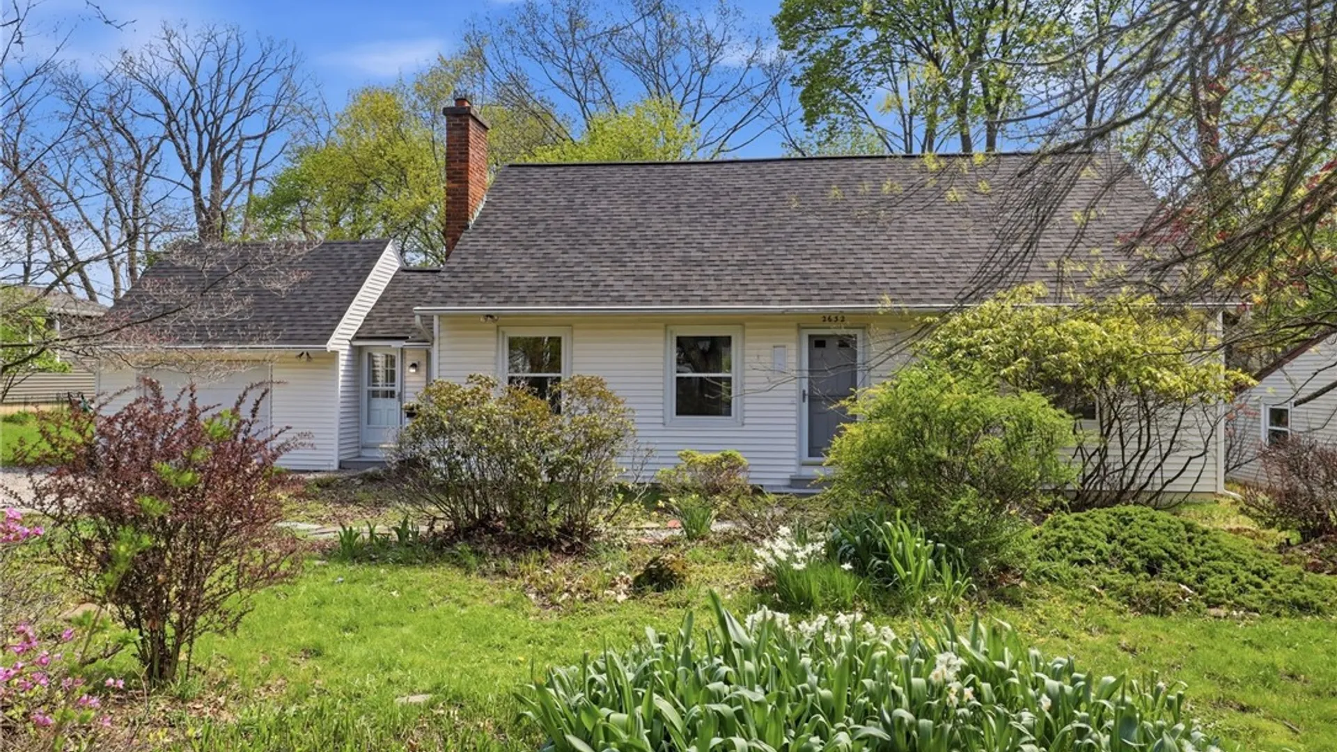 Property at 2632 Oakview Drive, Irondequoit, NY 14617 2