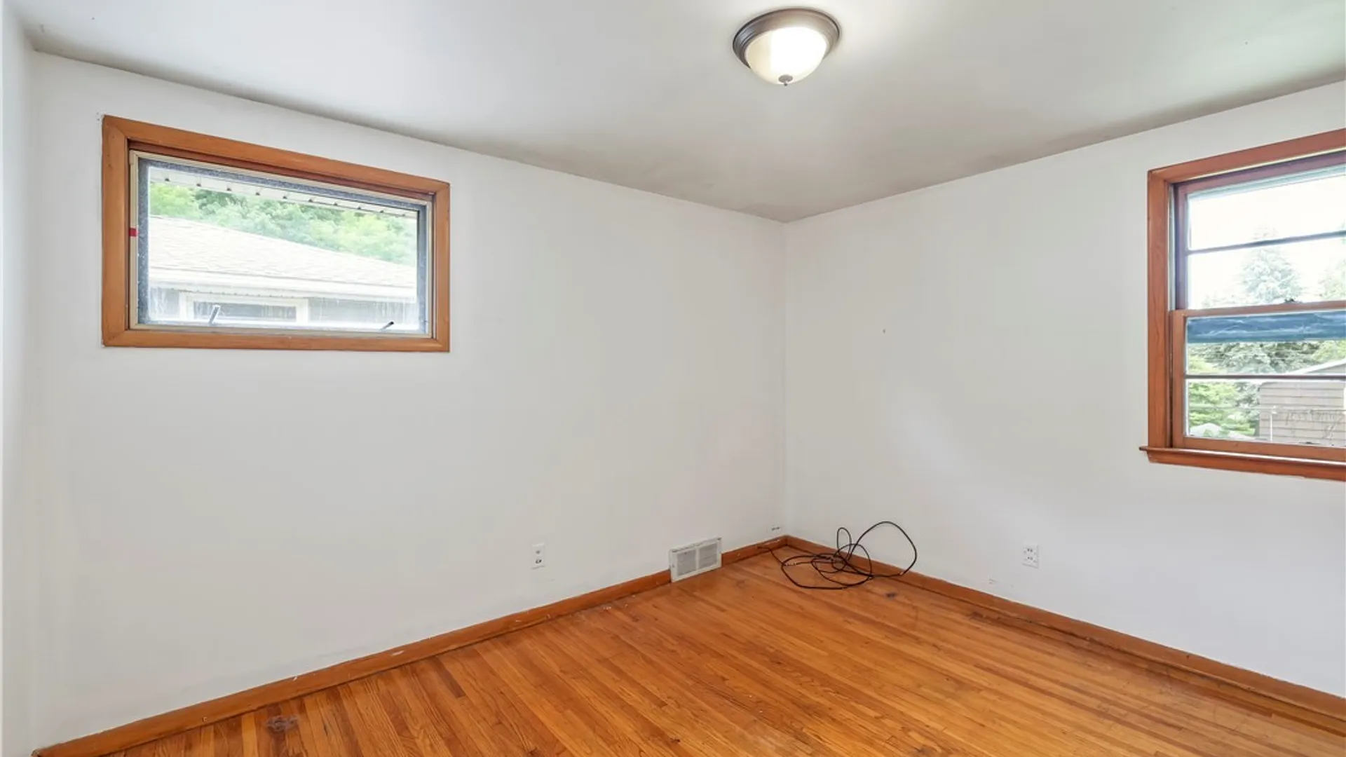 Property at 157 Winspear Avenue, Buffalo, NY 14214 11