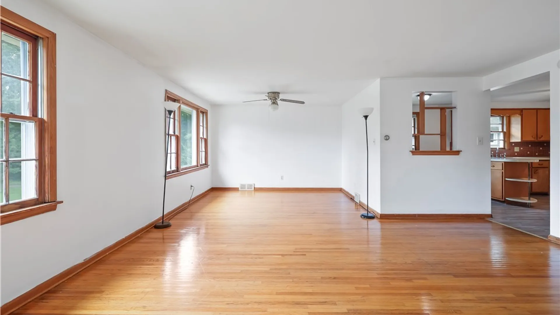 Property at 157 Winspear Avenue, Buffalo, NY 14214 4
