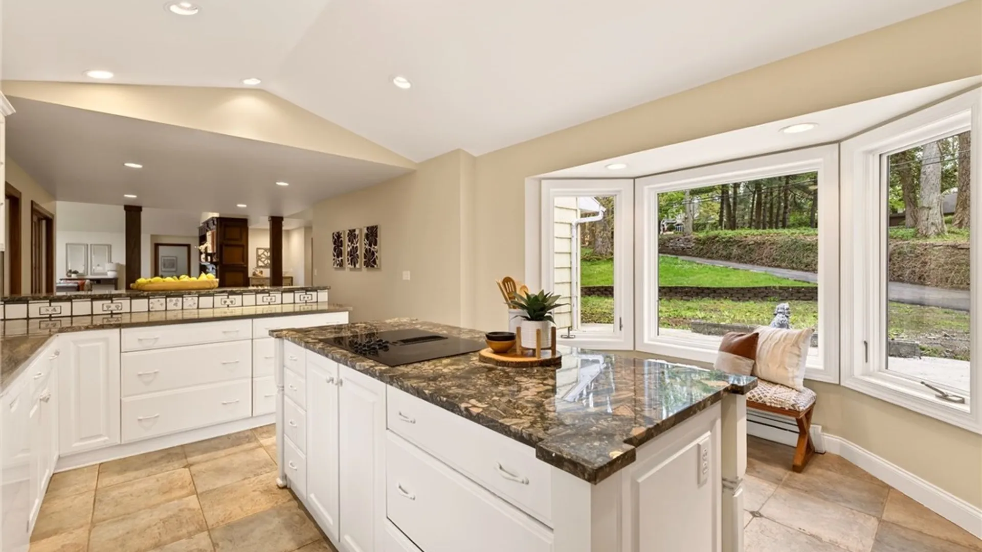 Property at 4278 East Avenue, Pittsford, NY 14618 18