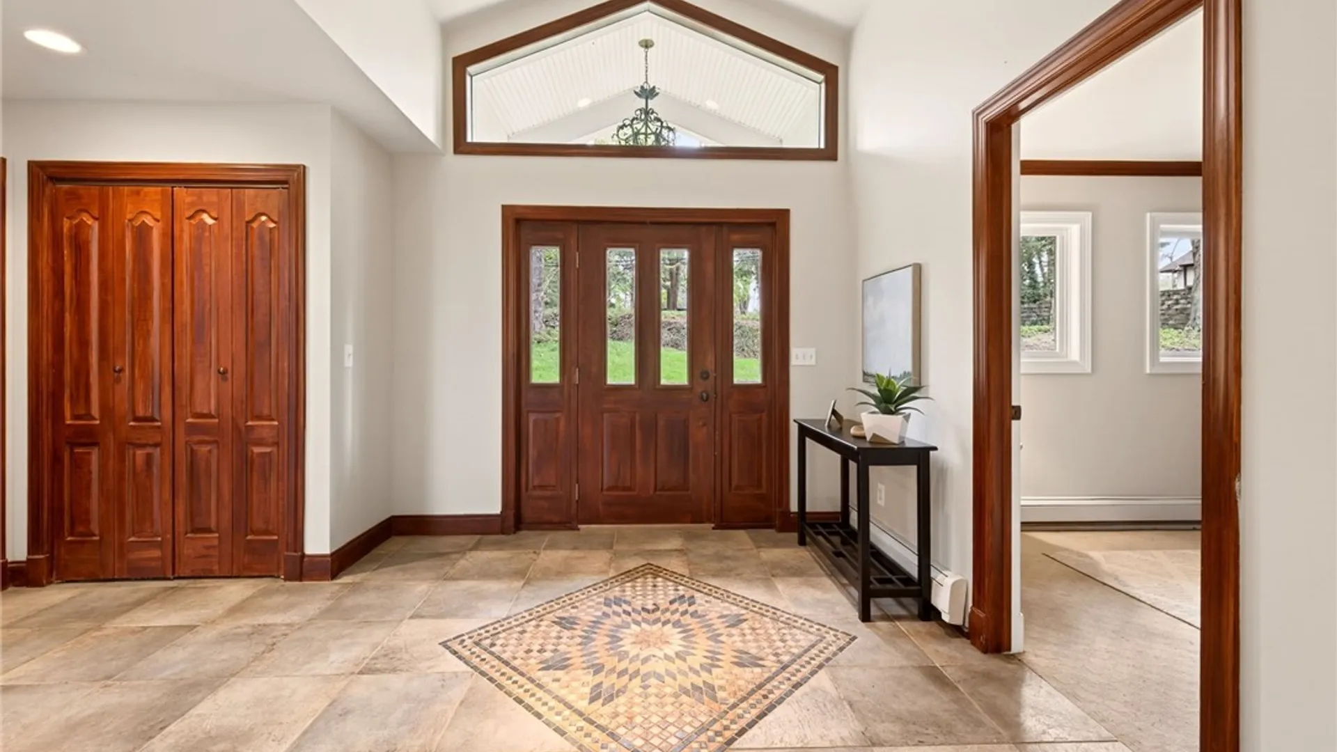 Property at 4278 East Avenue, Pittsford, NY 14618 21