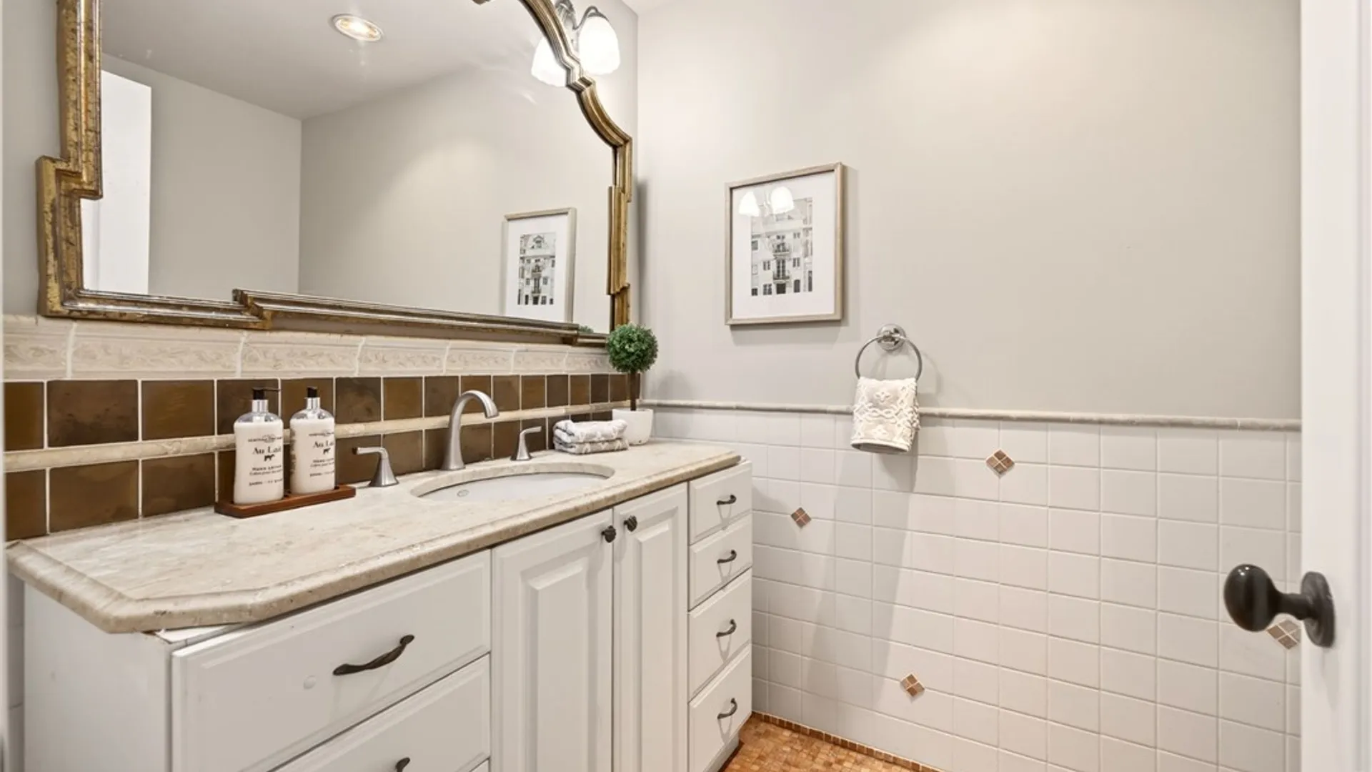 Property at 4278 East Avenue, Pittsford, NY 14618 28