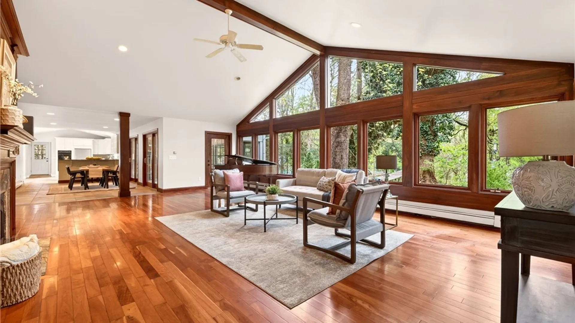 Property at 4278 East Avenue, Pittsford, NY 14618 3