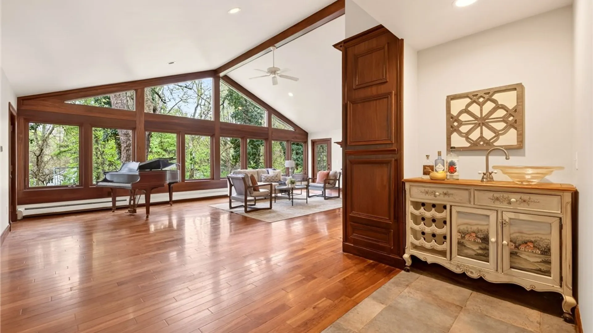 Property at 4278 East Avenue, Pittsford, NY 14618 5