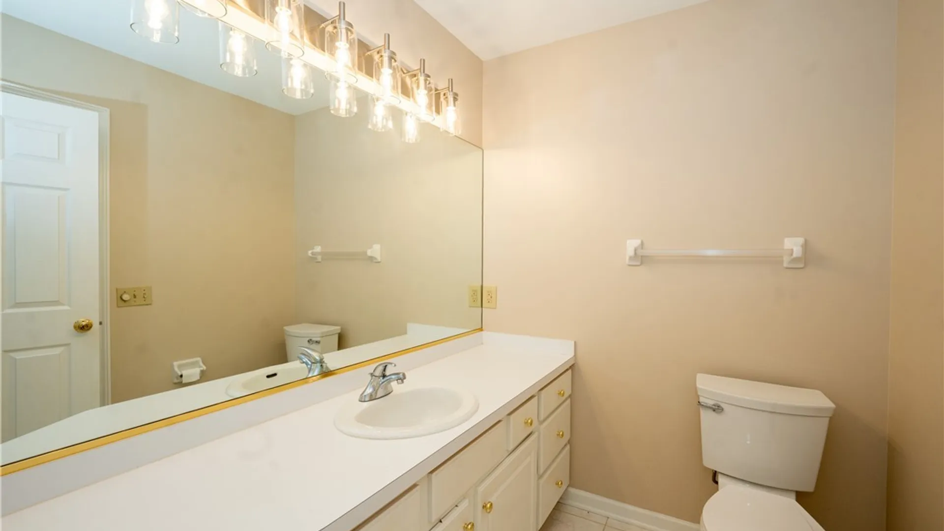 Property at 5075 Sheridan Drive, Amherst, NY 14221 31