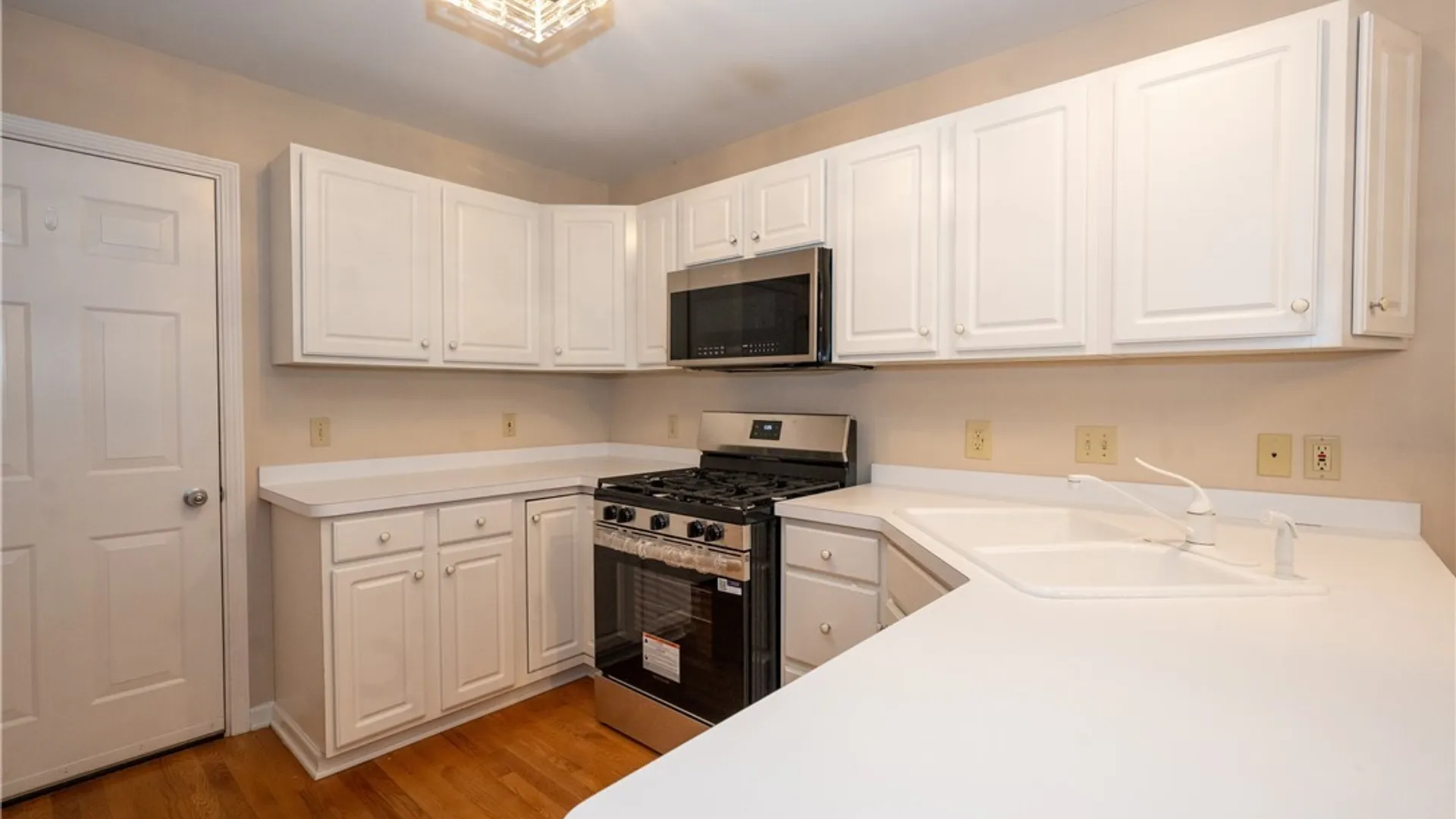 Property at 5075 Sheridan Drive, Amherst, NY 14221 6