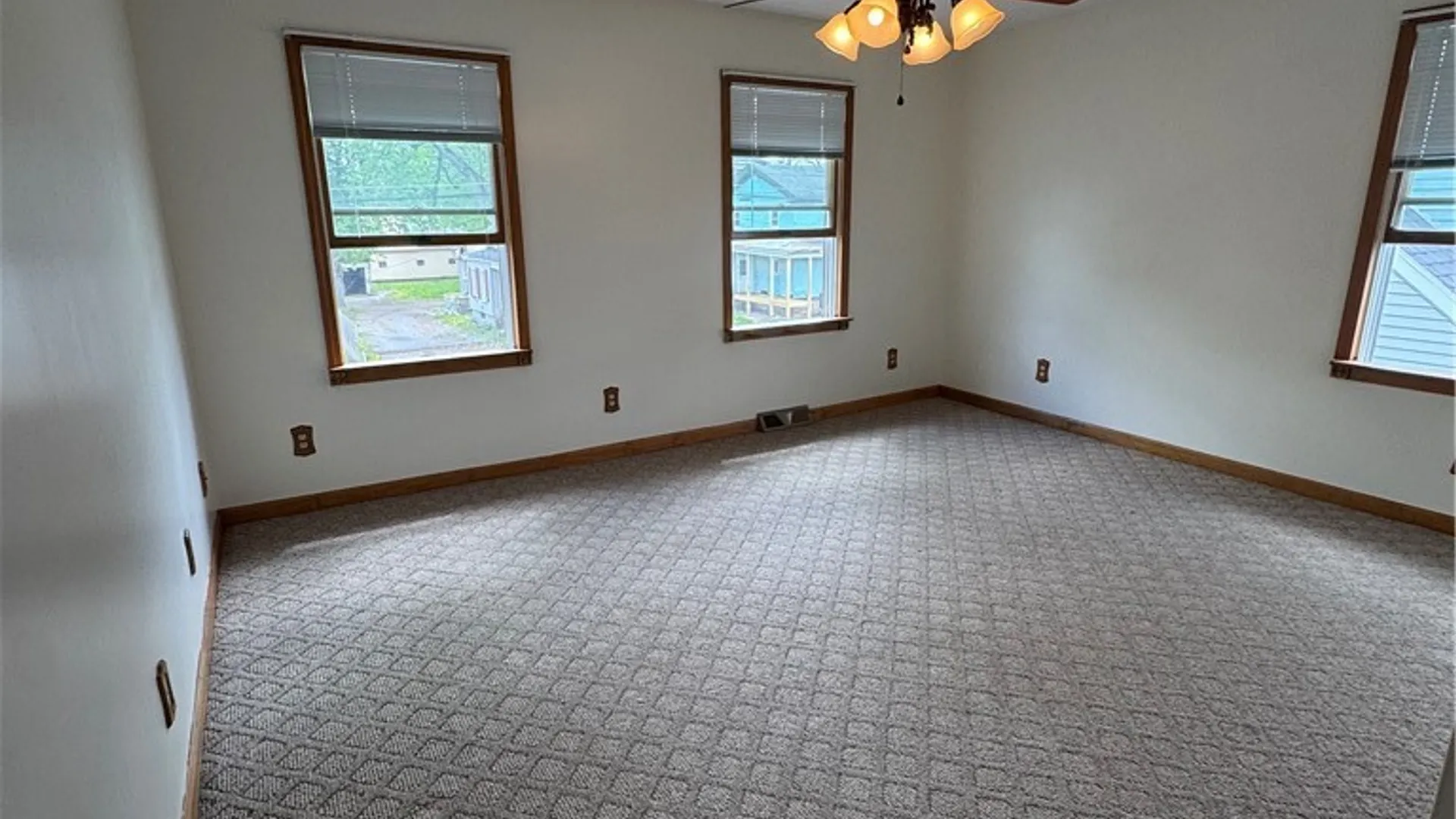 Property at 326 Lenox Avenue, Oneida, NY 13421 10