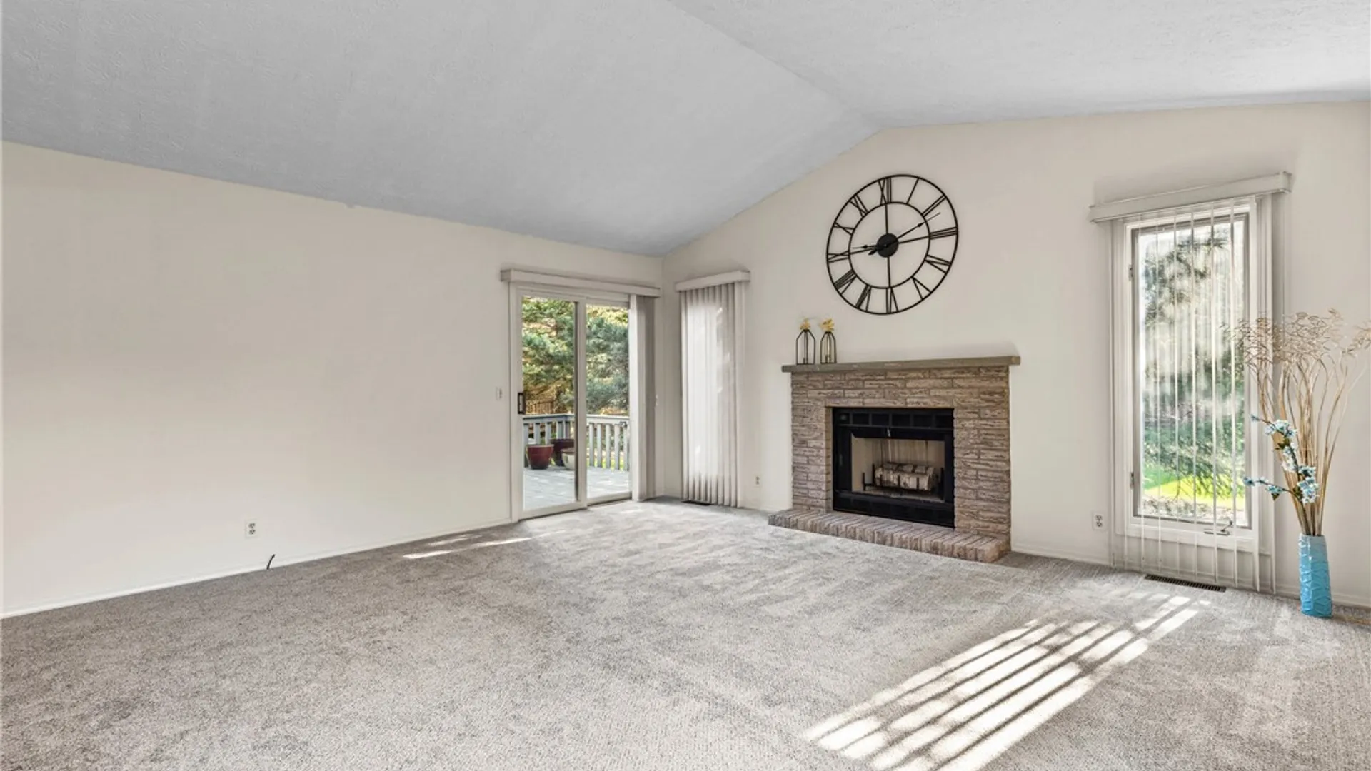 Property at 8 Shanbrook Drive, Greece, NY 14612 22