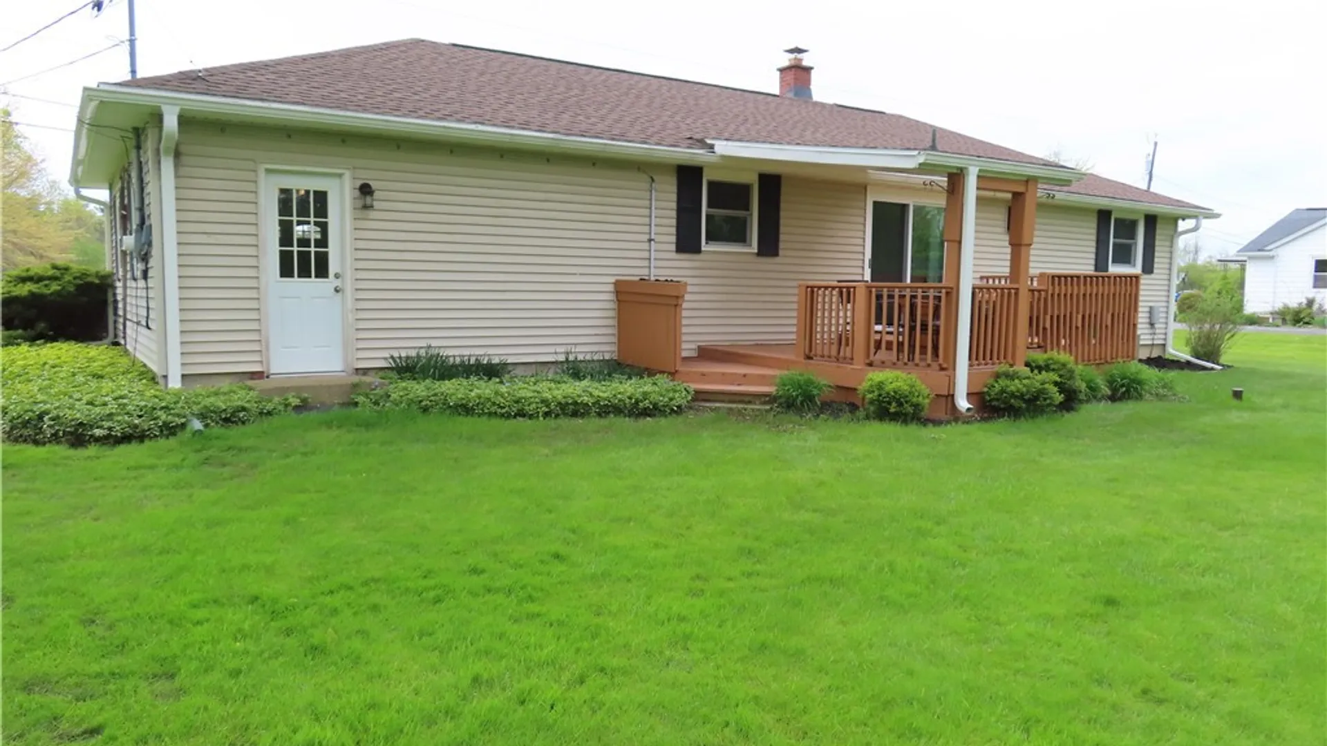 Property at 43 Hessland Court, Elma, NY 14059 13