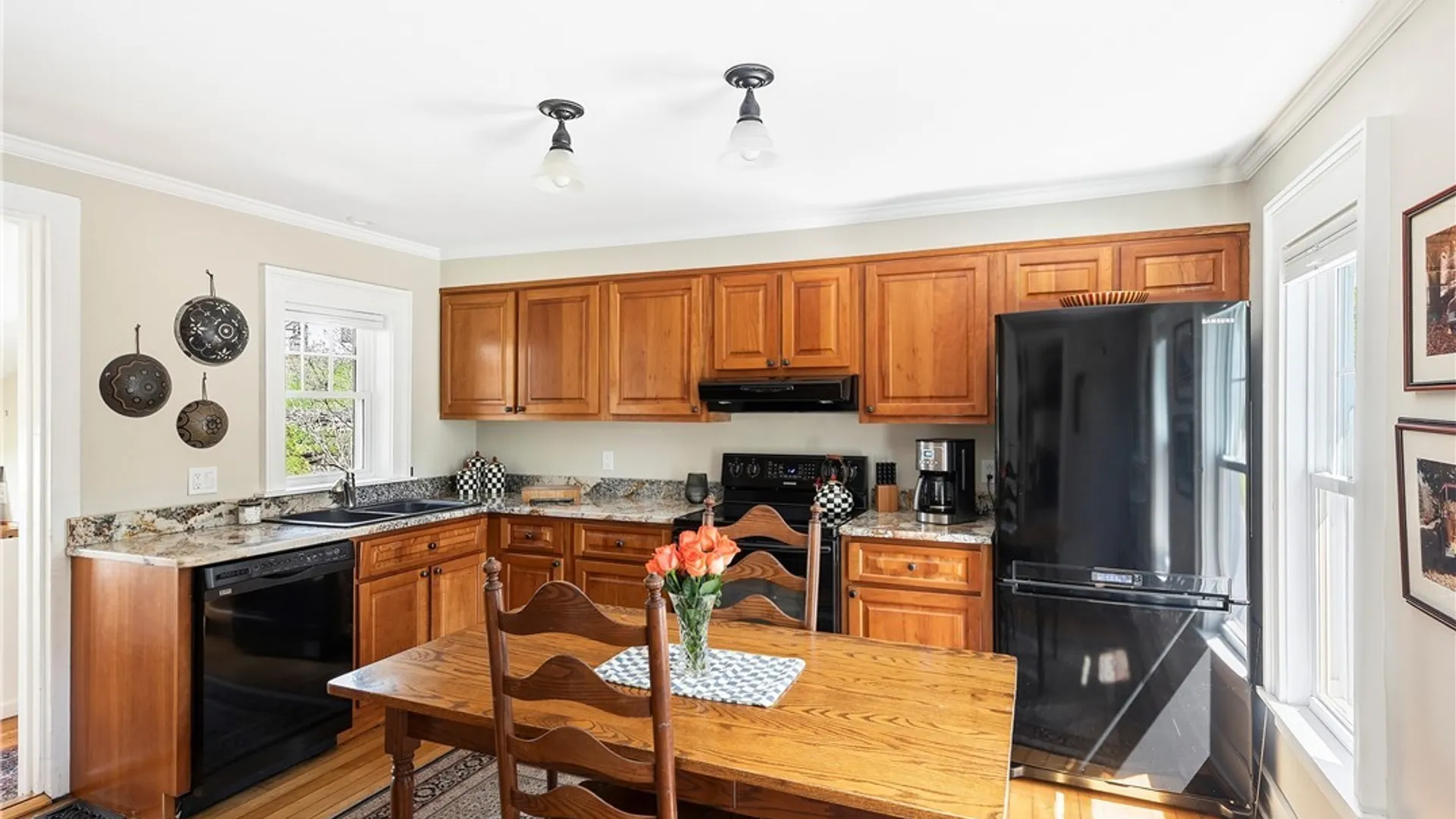 Property at 129 Genesee Street, Skaneateles, NY 13152 21