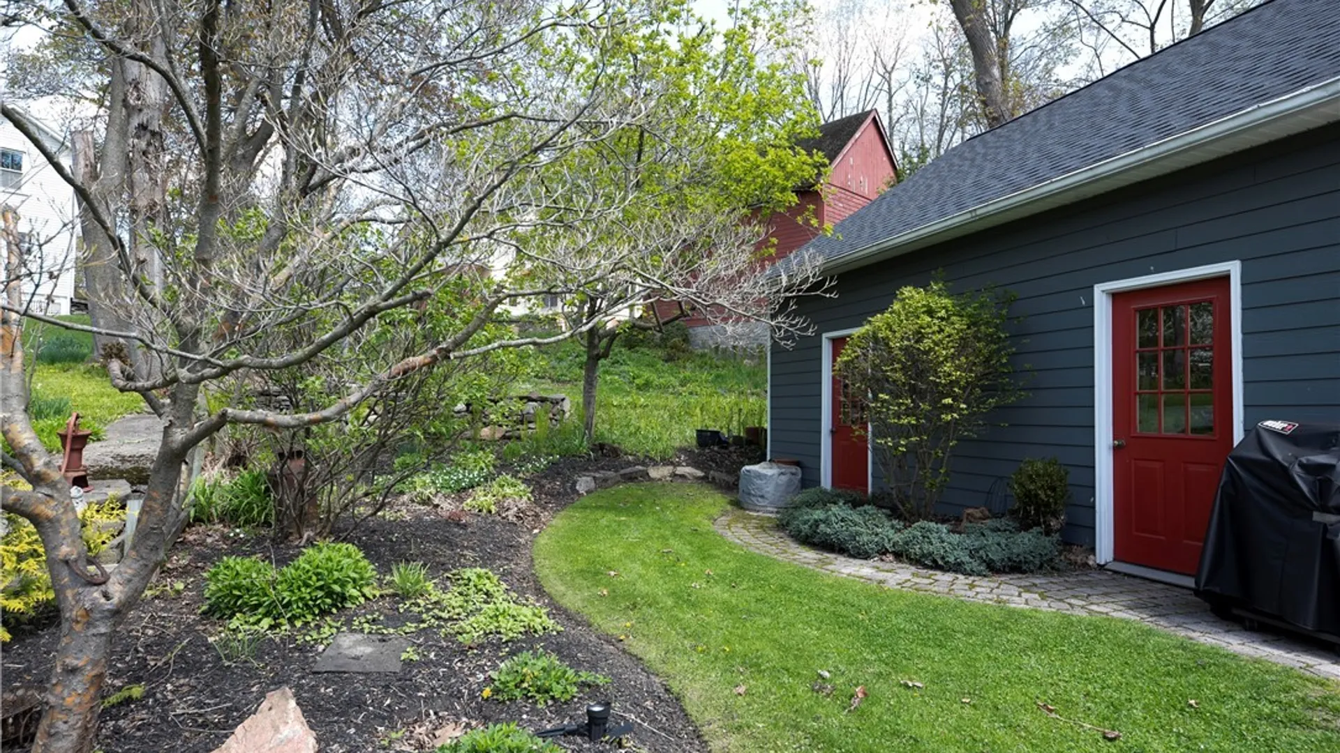 Property at 129 Genesee Street, Skaneateles, NY 13152 33